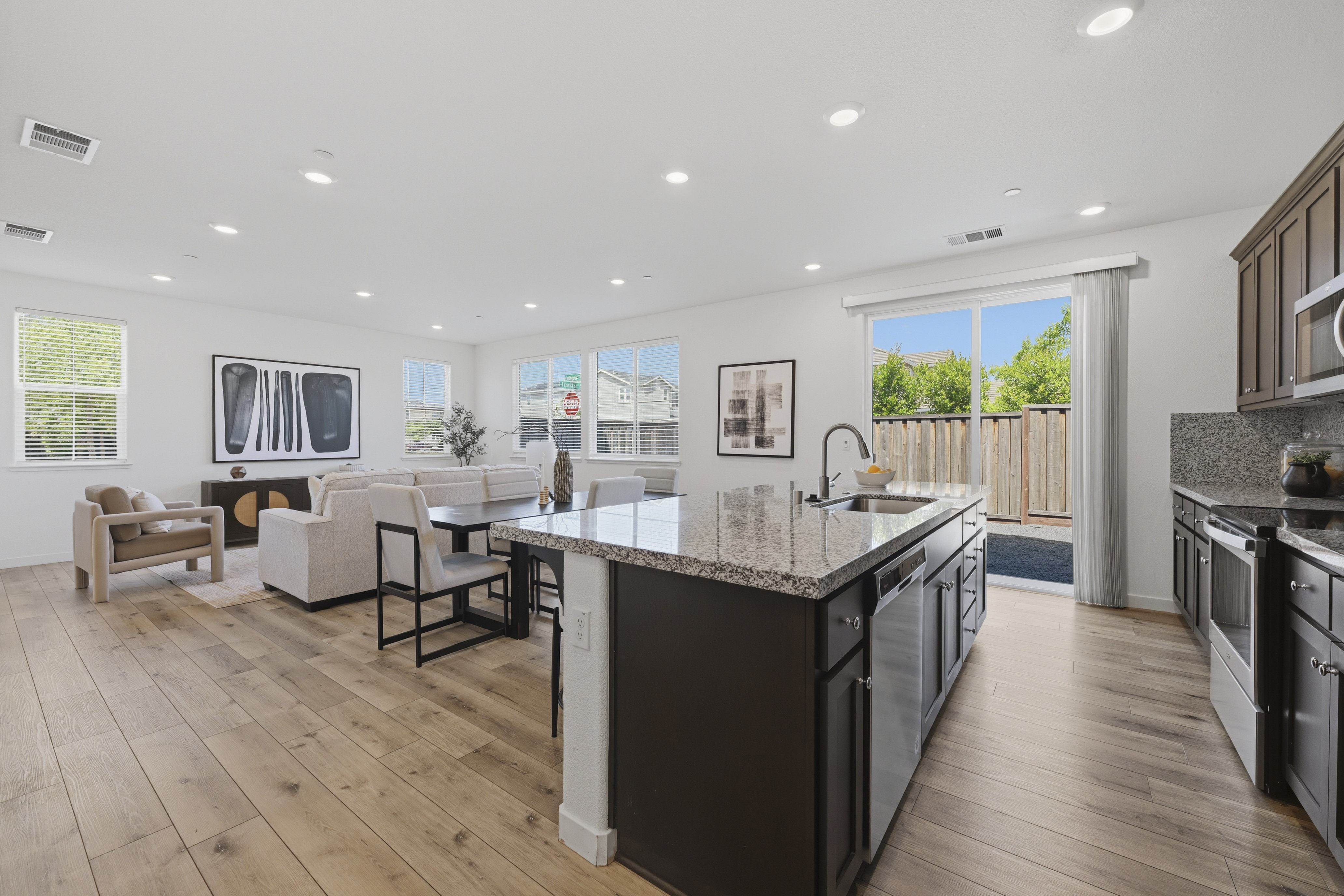 3938 Firestar Way 