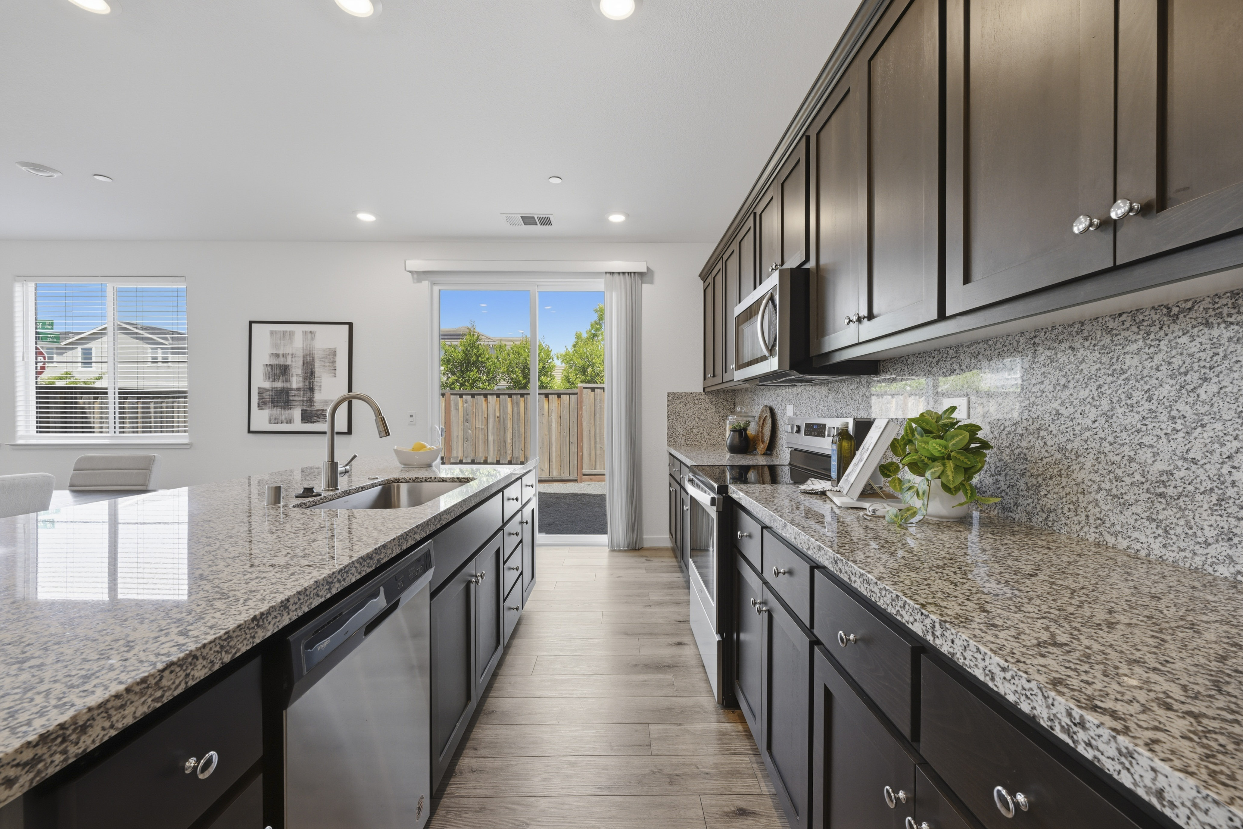 3938 Firestar Way 