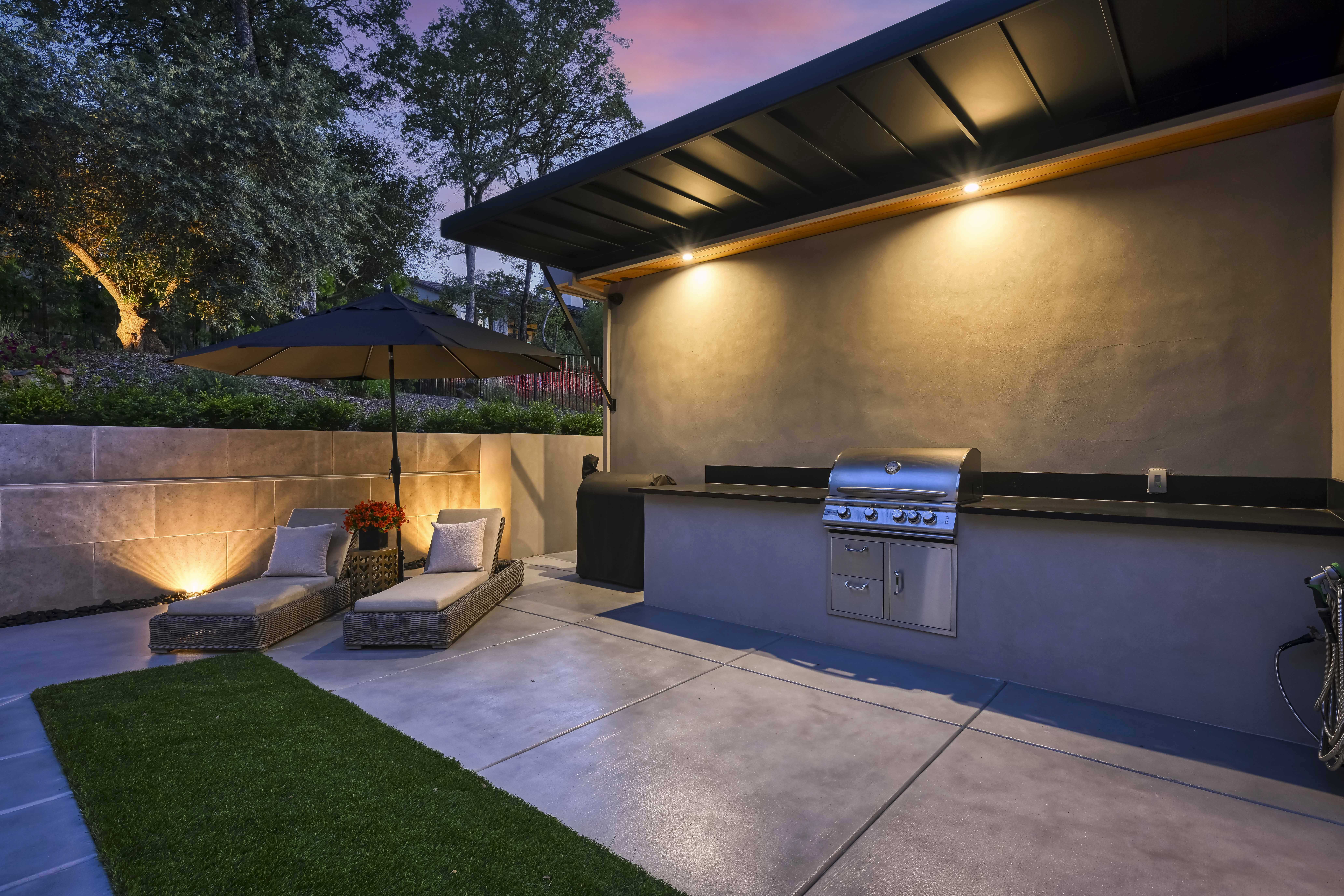 4200 Raphael Drive 