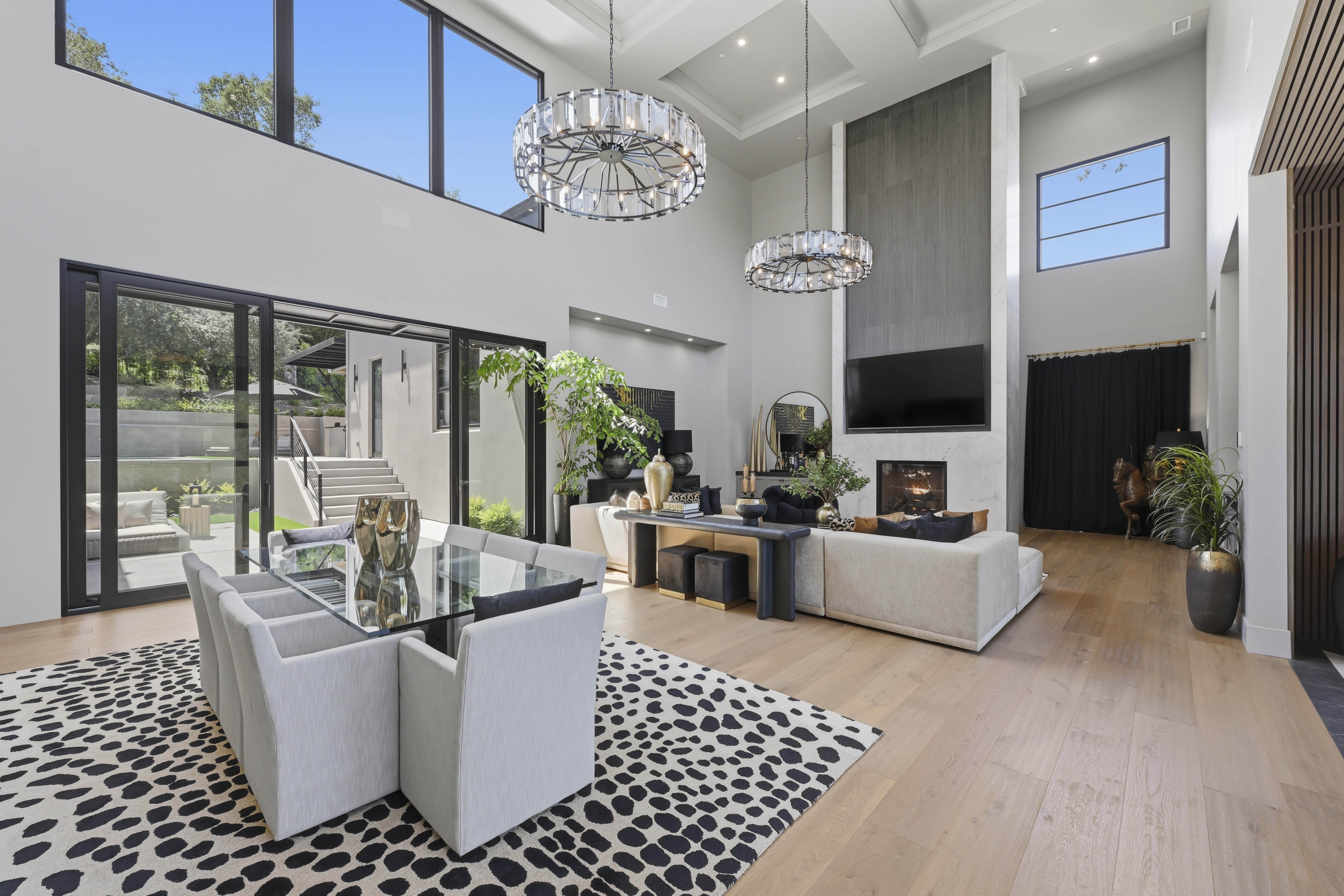 4200 Raphael Drive 
