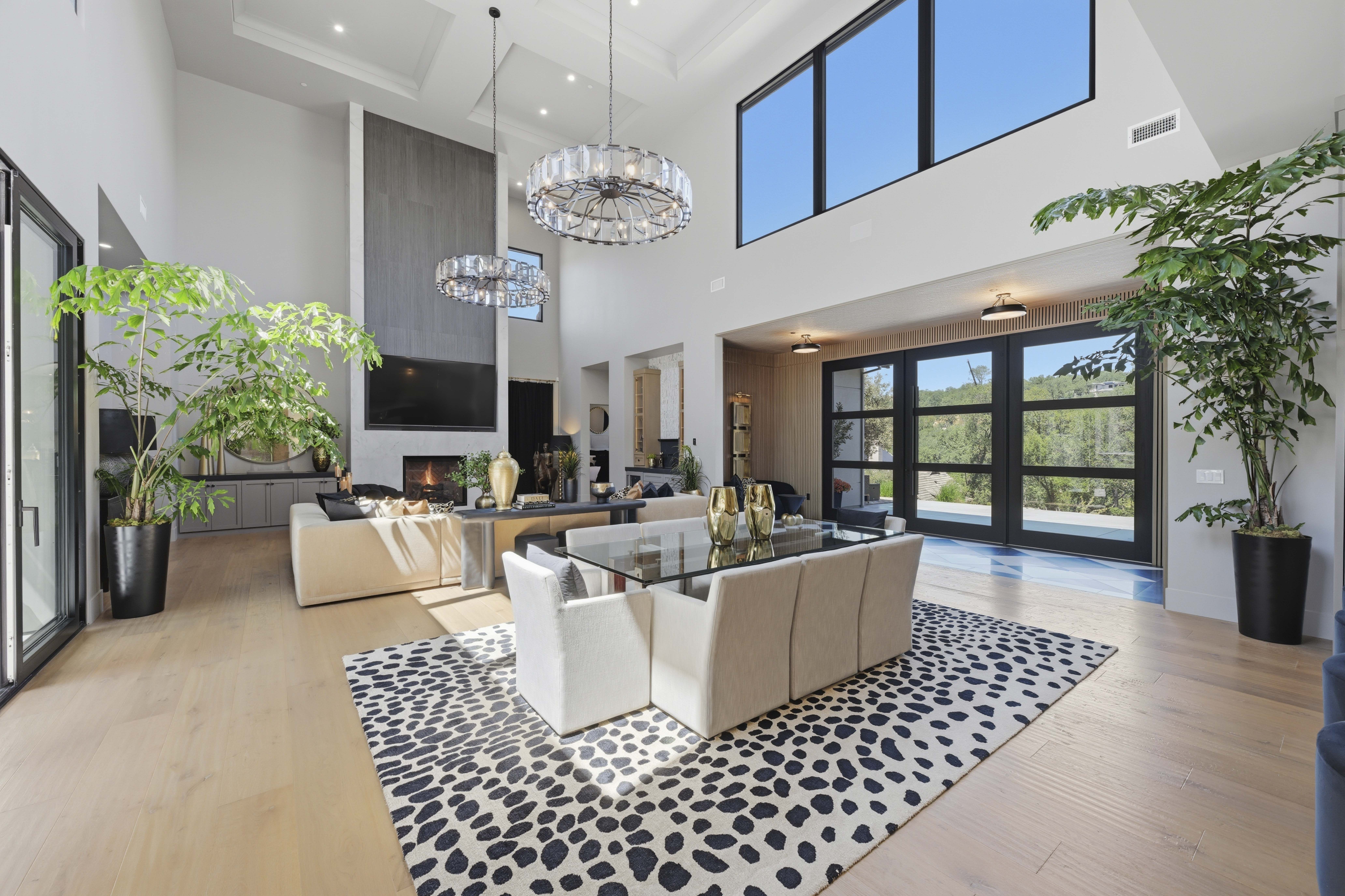 4200 Raphael Drive 