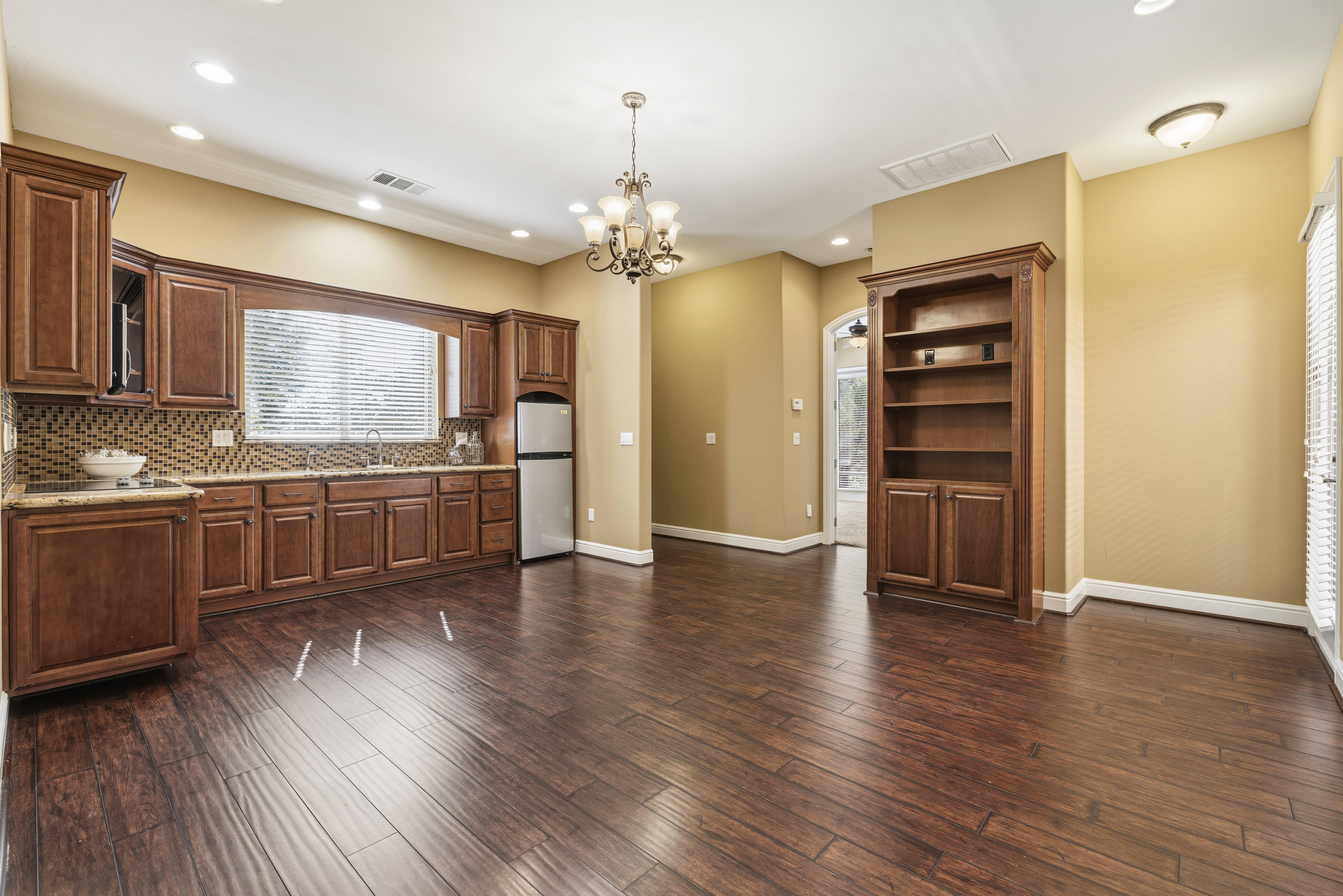 3047 Travois Circle 