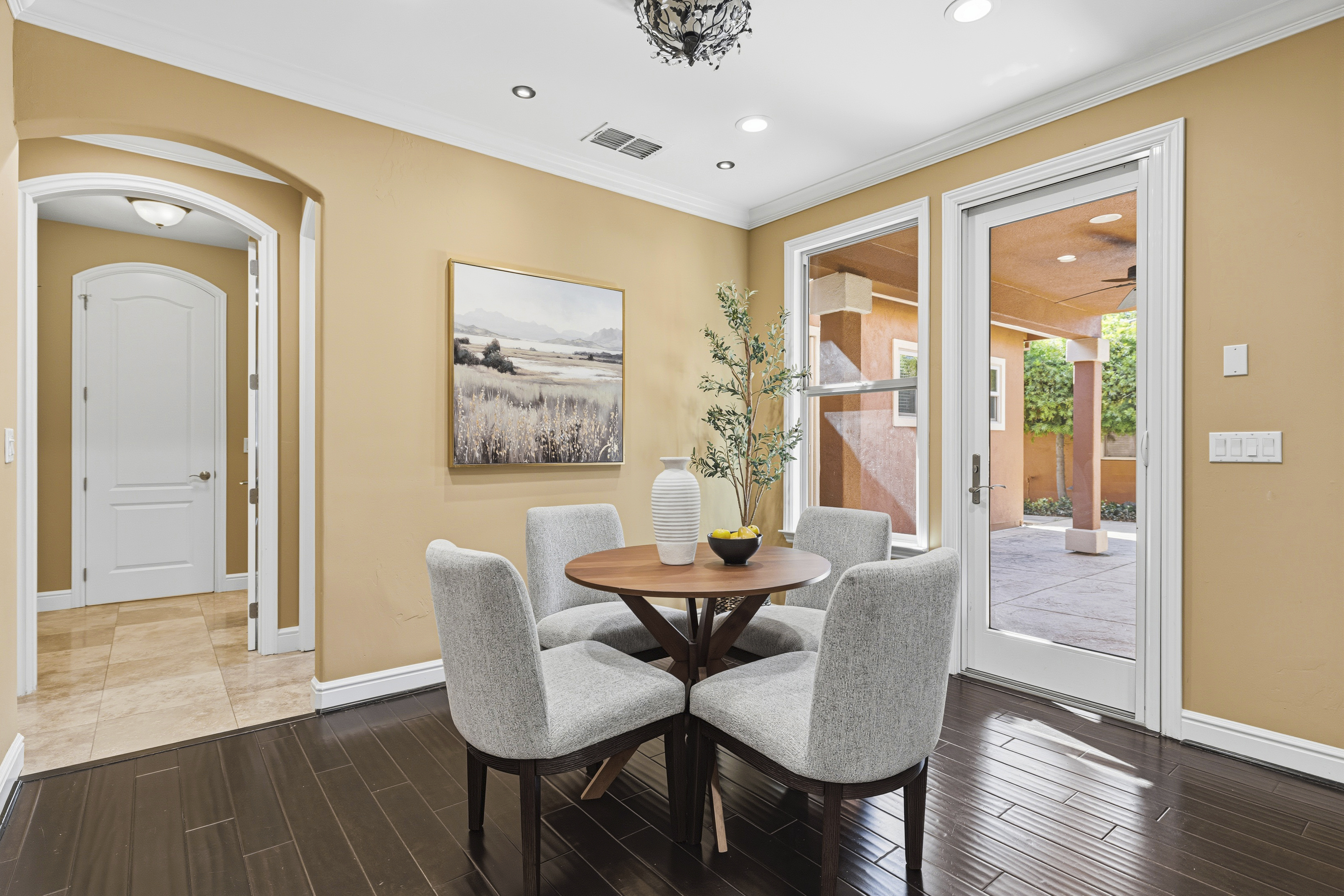 3047 Travois Circle 