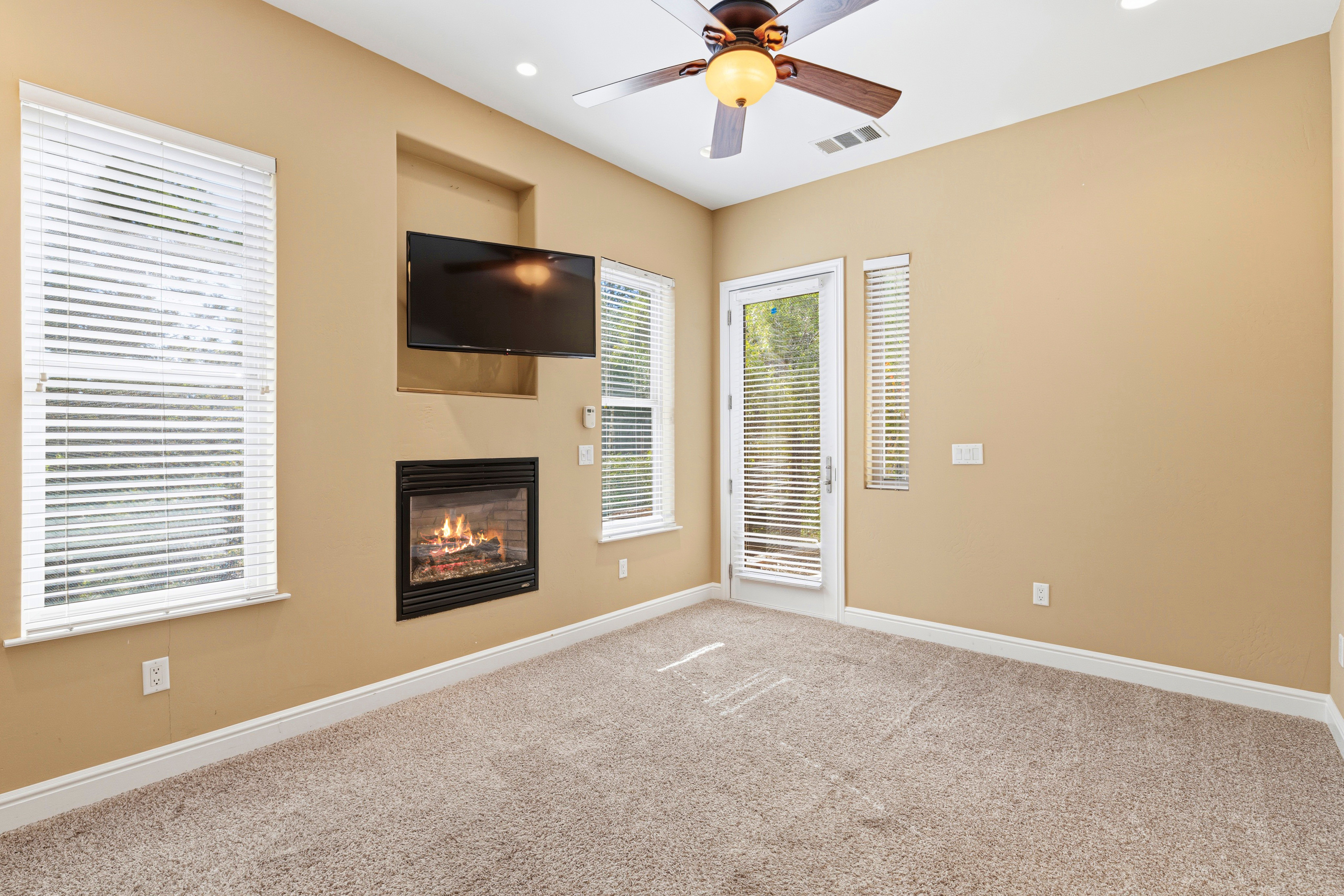 3047 Travois Circle 