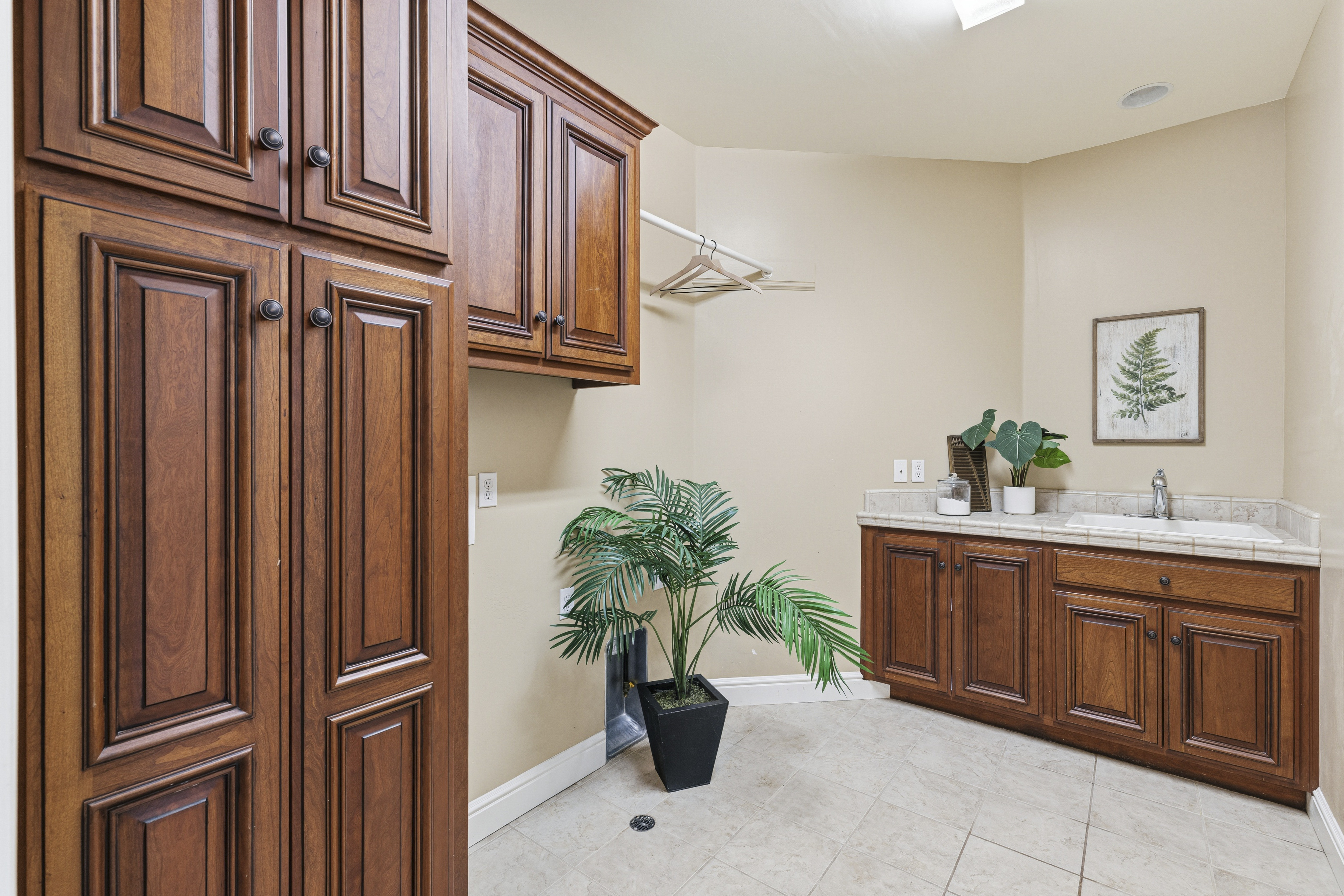 3047 Travois Circle 