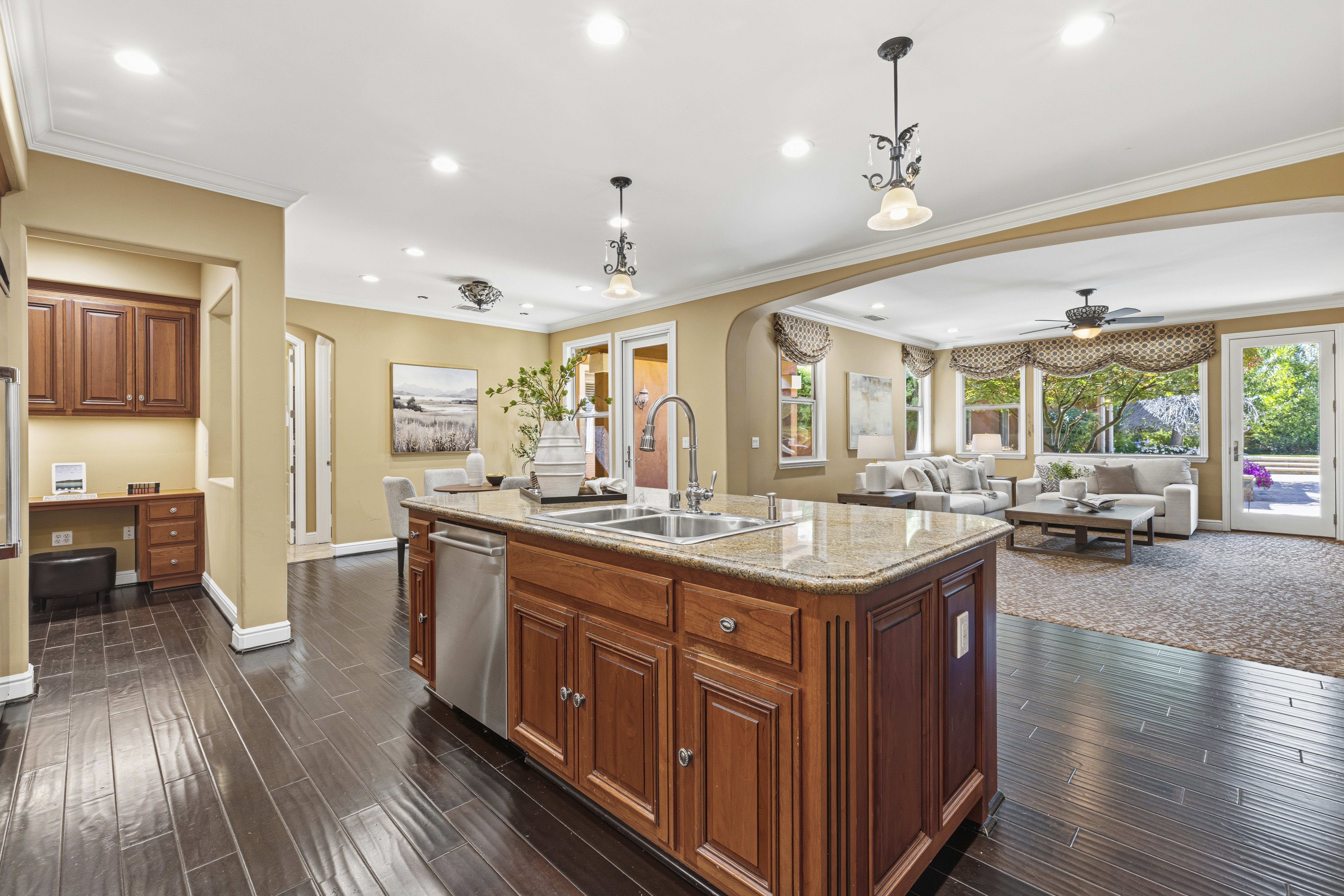 3047 Travois Circle 