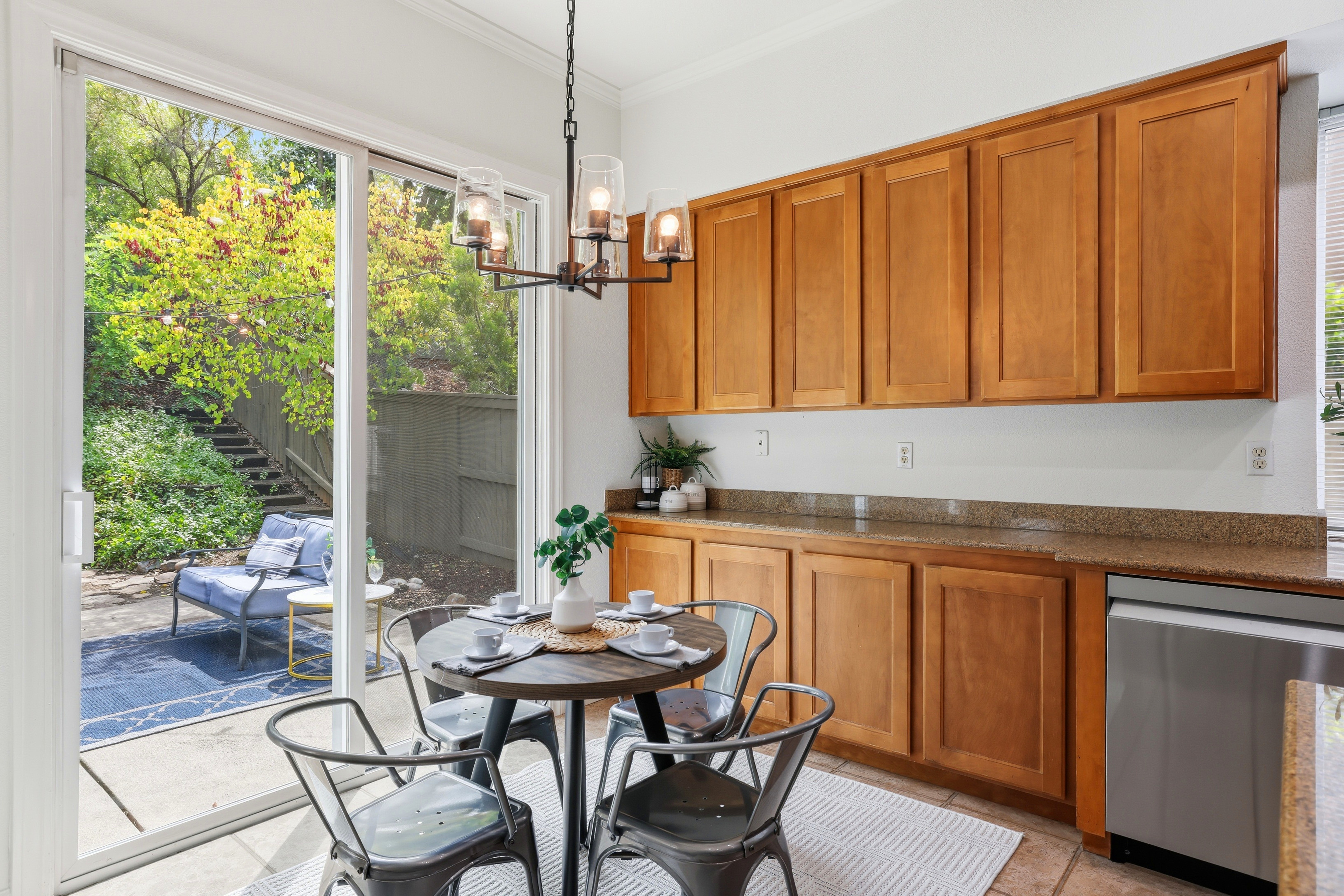 3271 Stonehurst Drive 