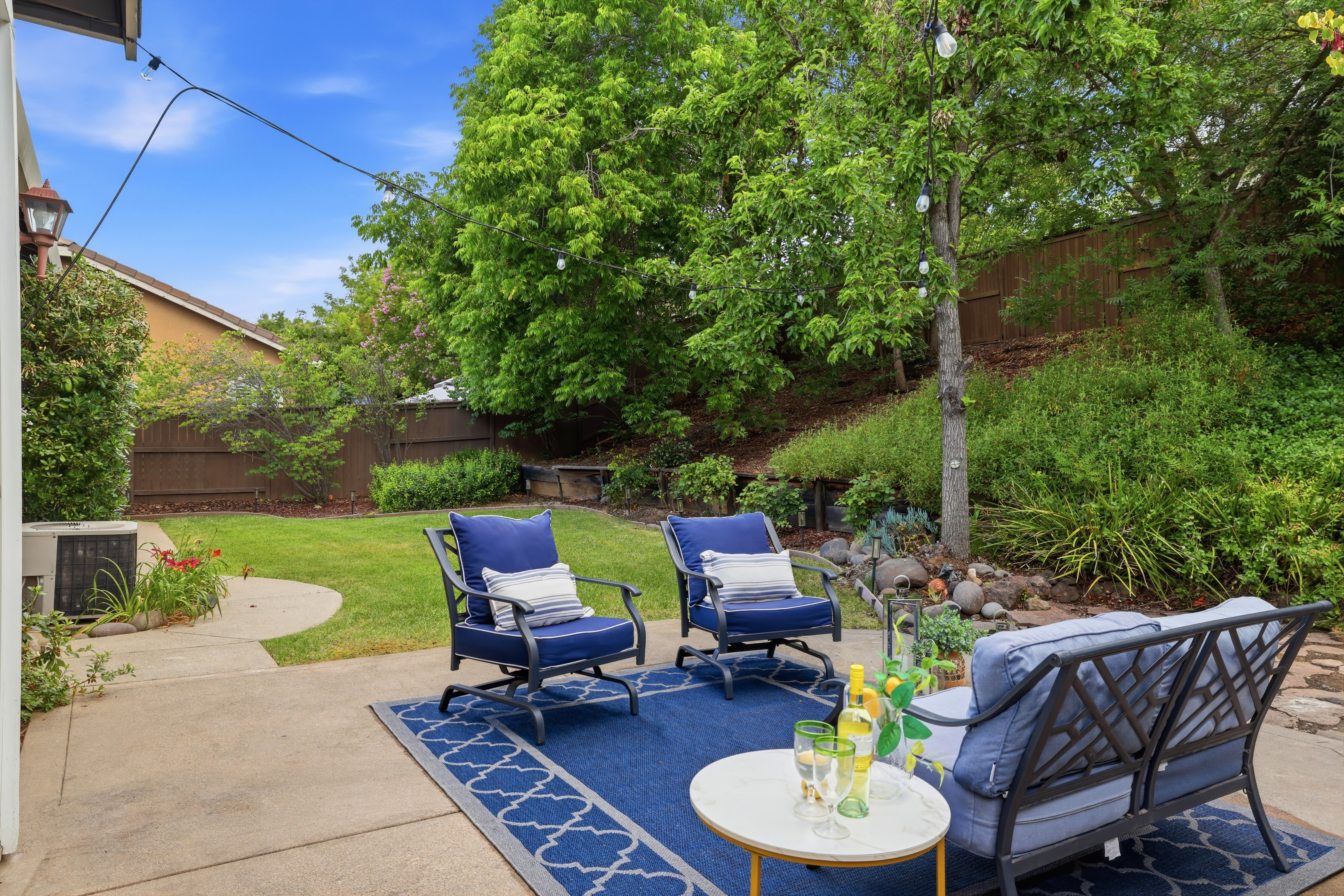 3271 Stonehurst Drive 