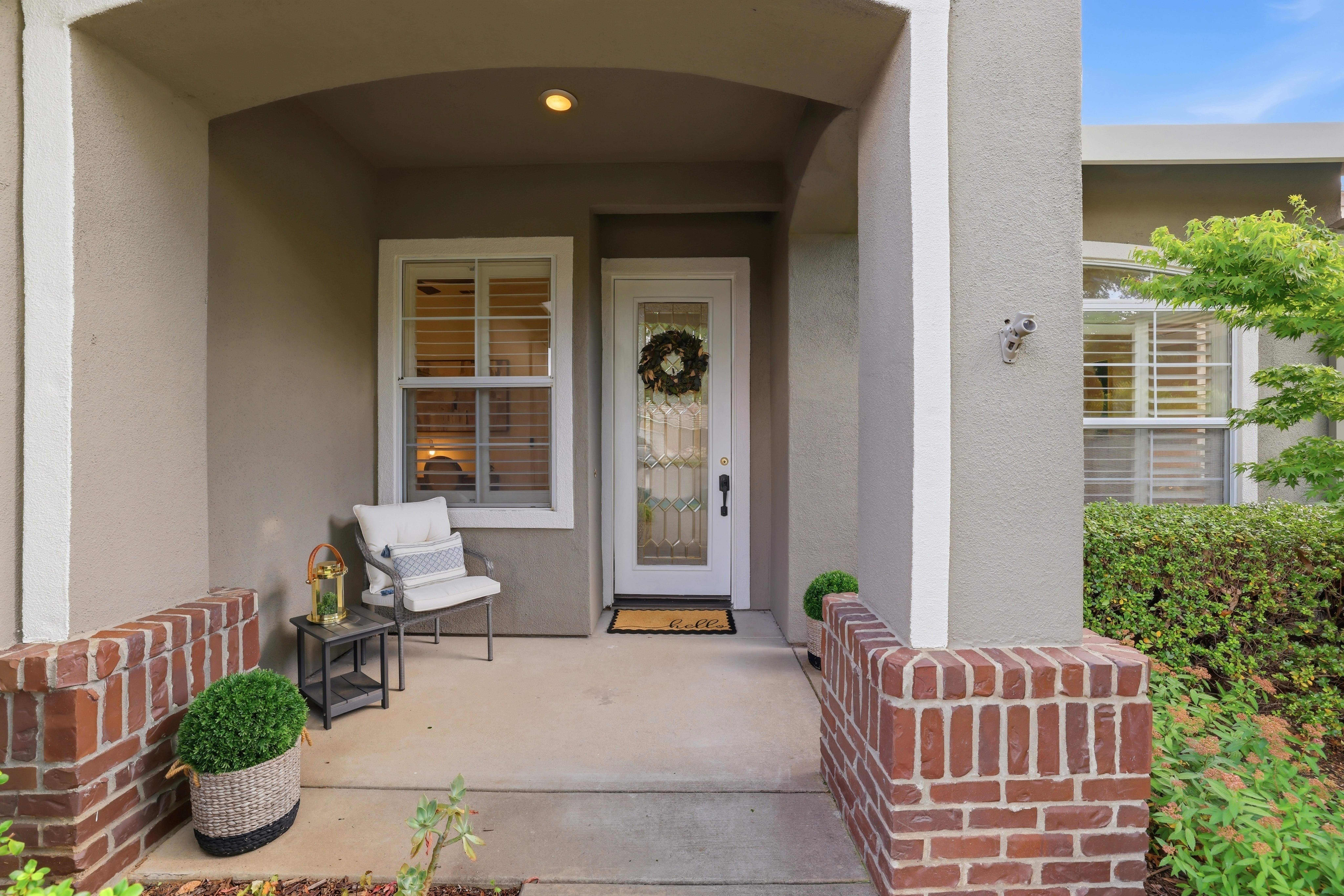 3271 Stonehurst Drive 