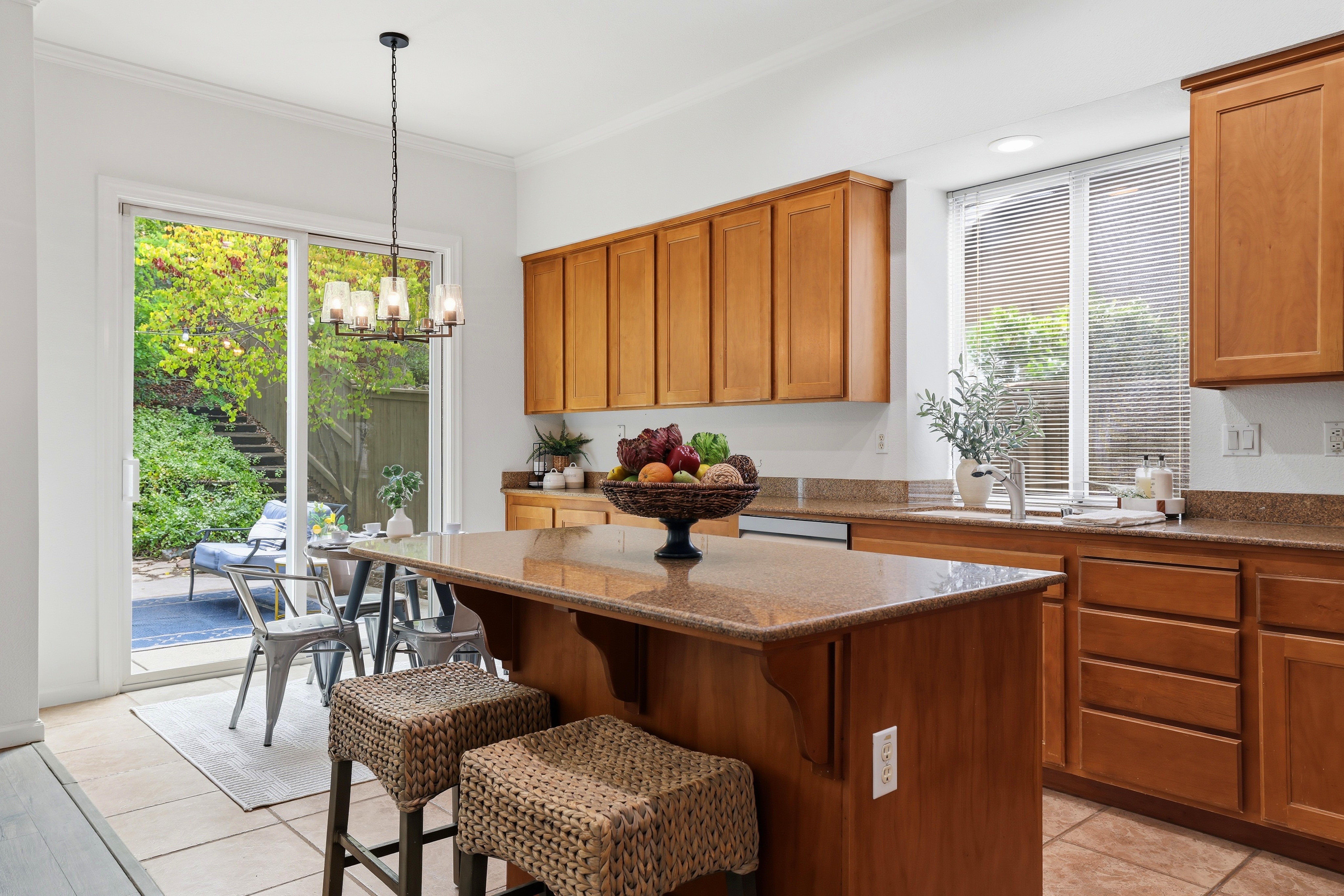 3271 Stonehurst Drive 