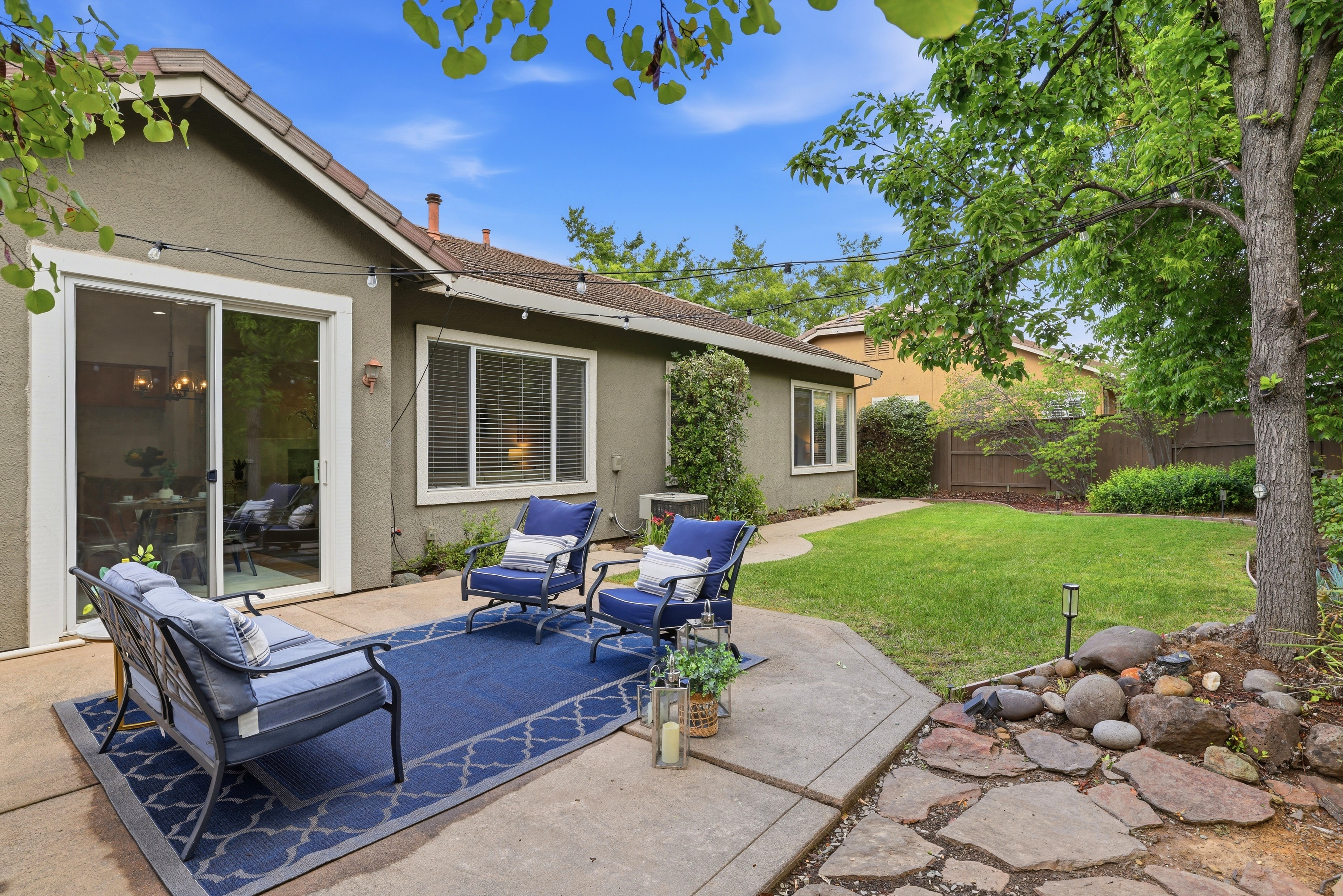 3271 Stonehurst Drive 