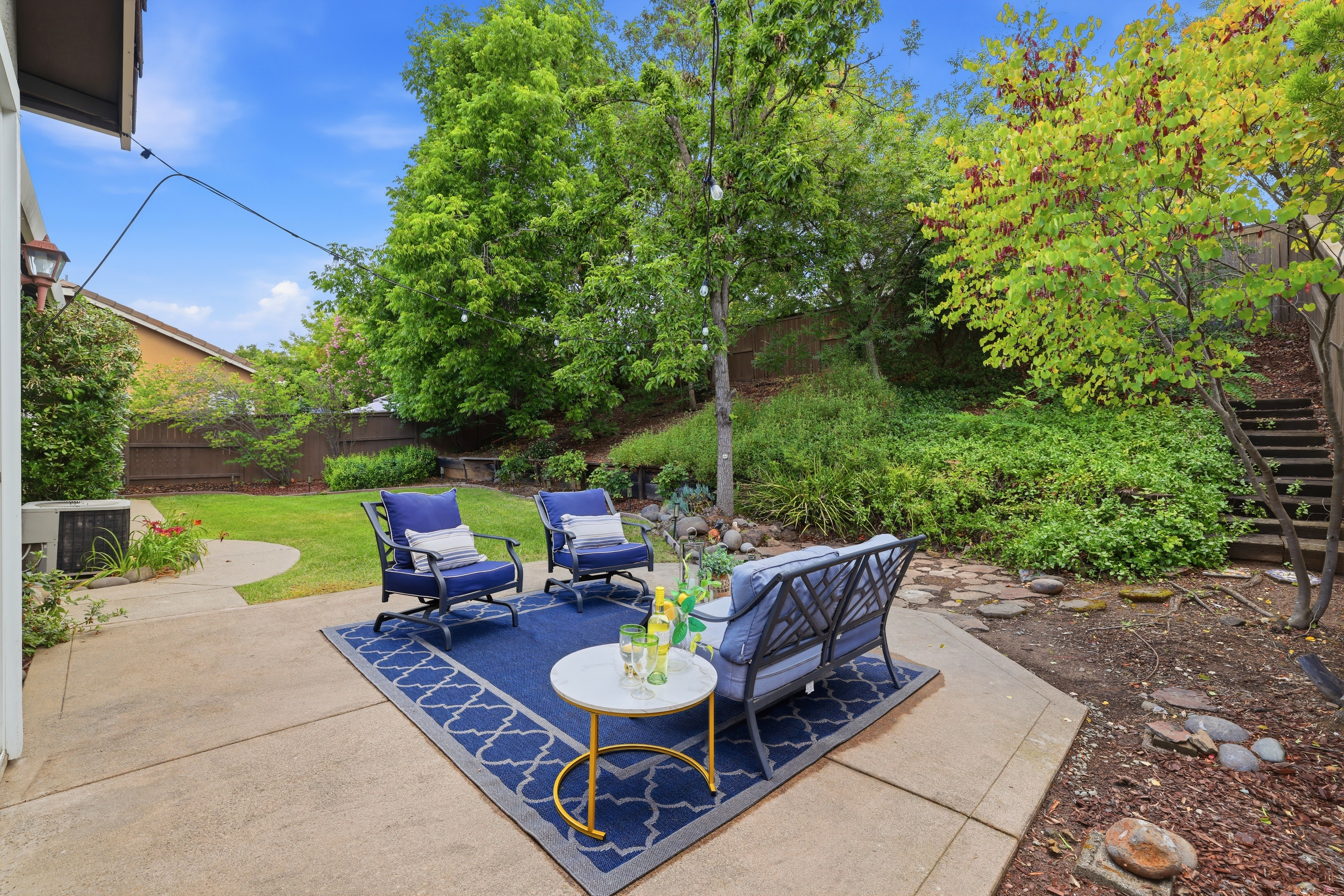 3271 Stonehurst Drive 