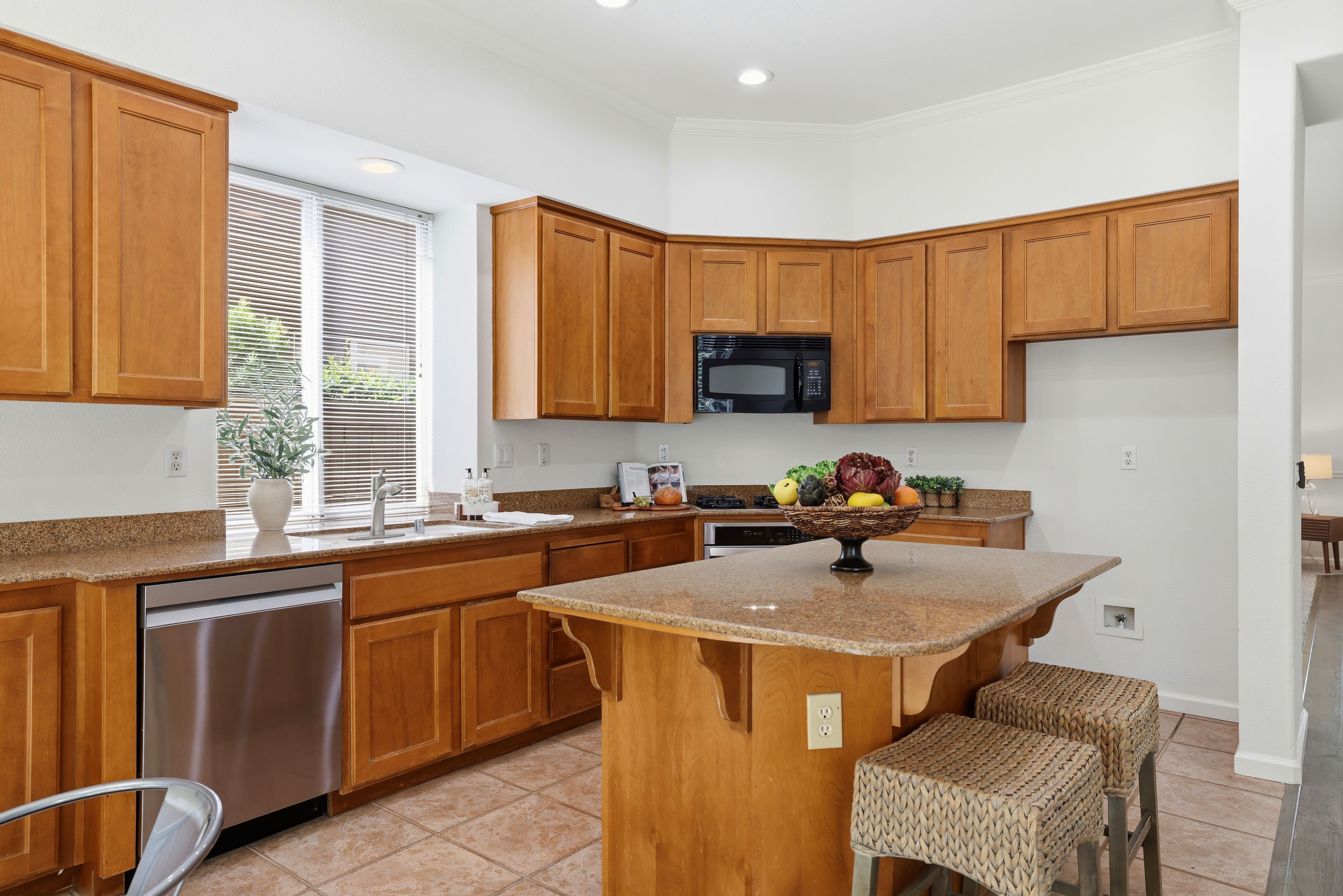 3271 Stonehurst Drive 