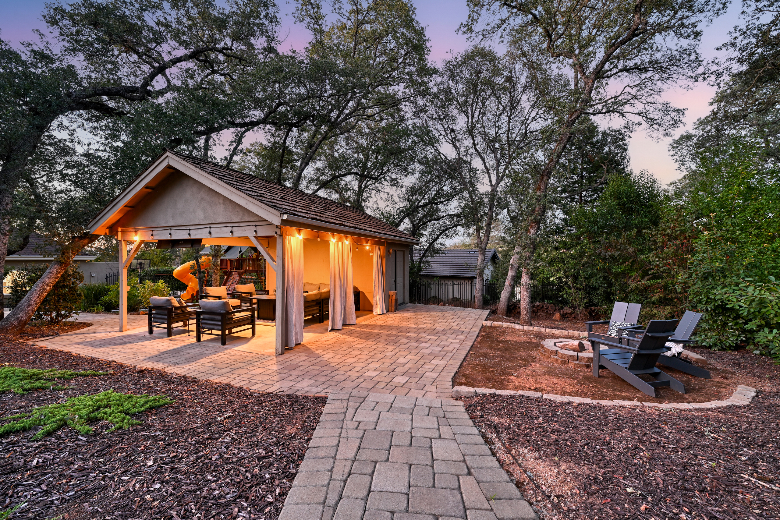 1194 Shetland Way 