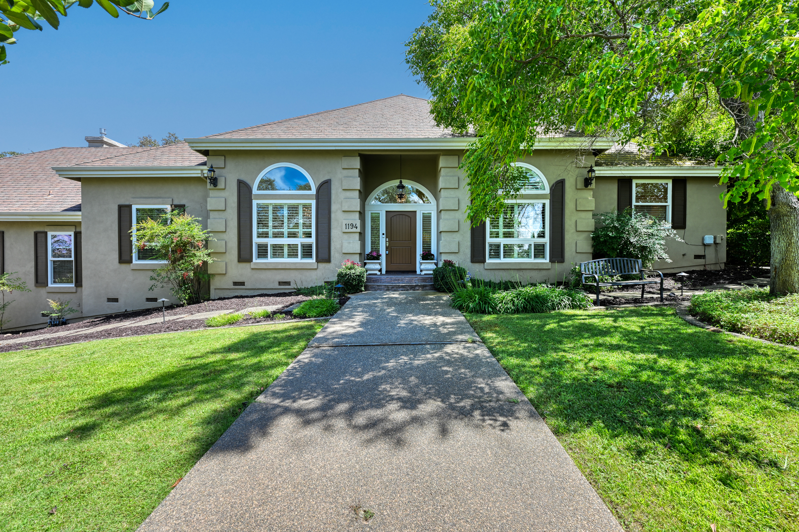 1194 Shetland Way 
