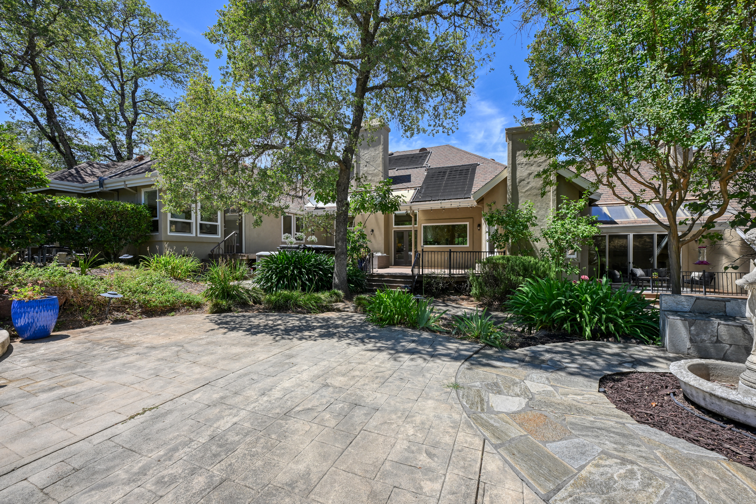 1194 Shetland Way 