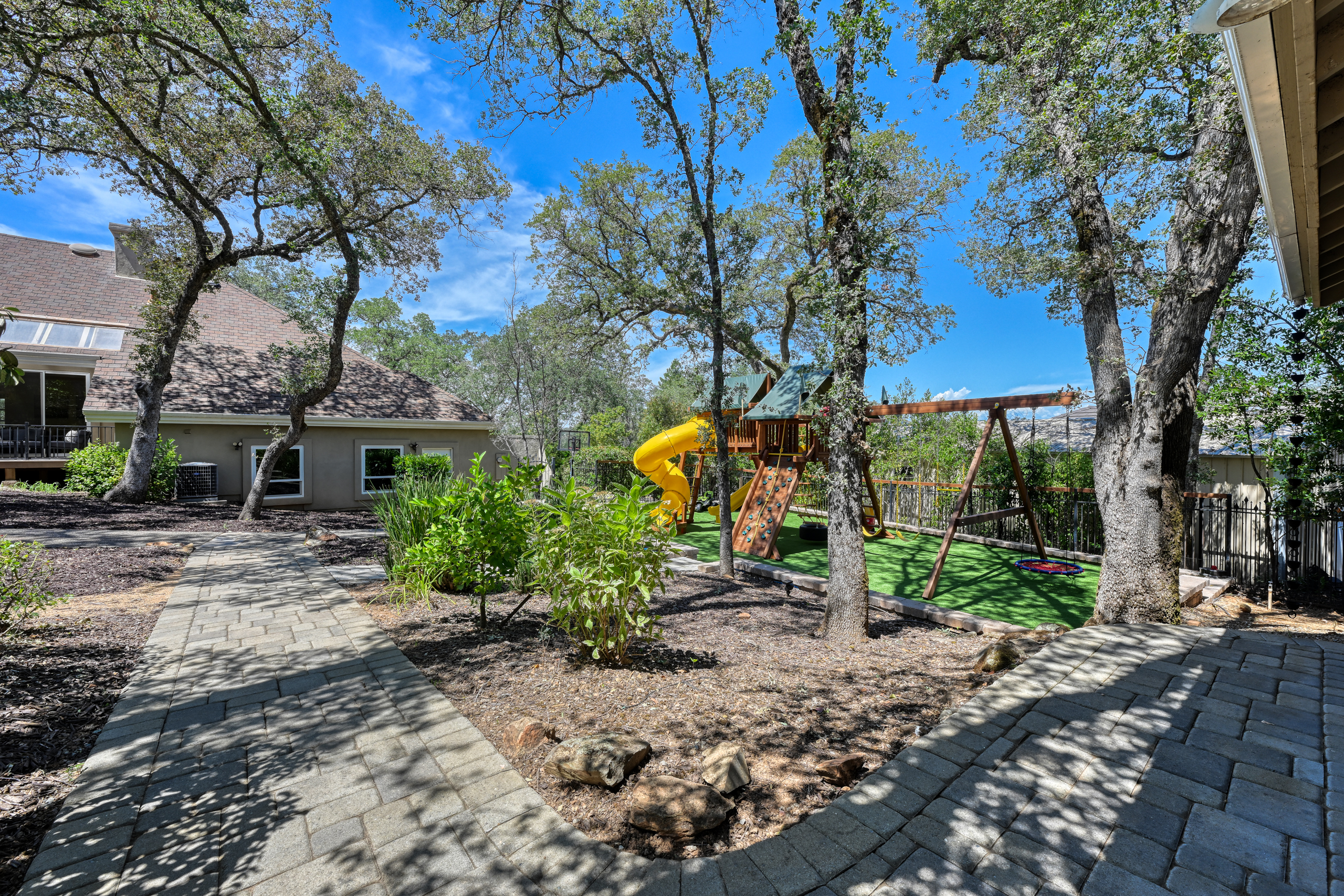 1194 Shetland Way 