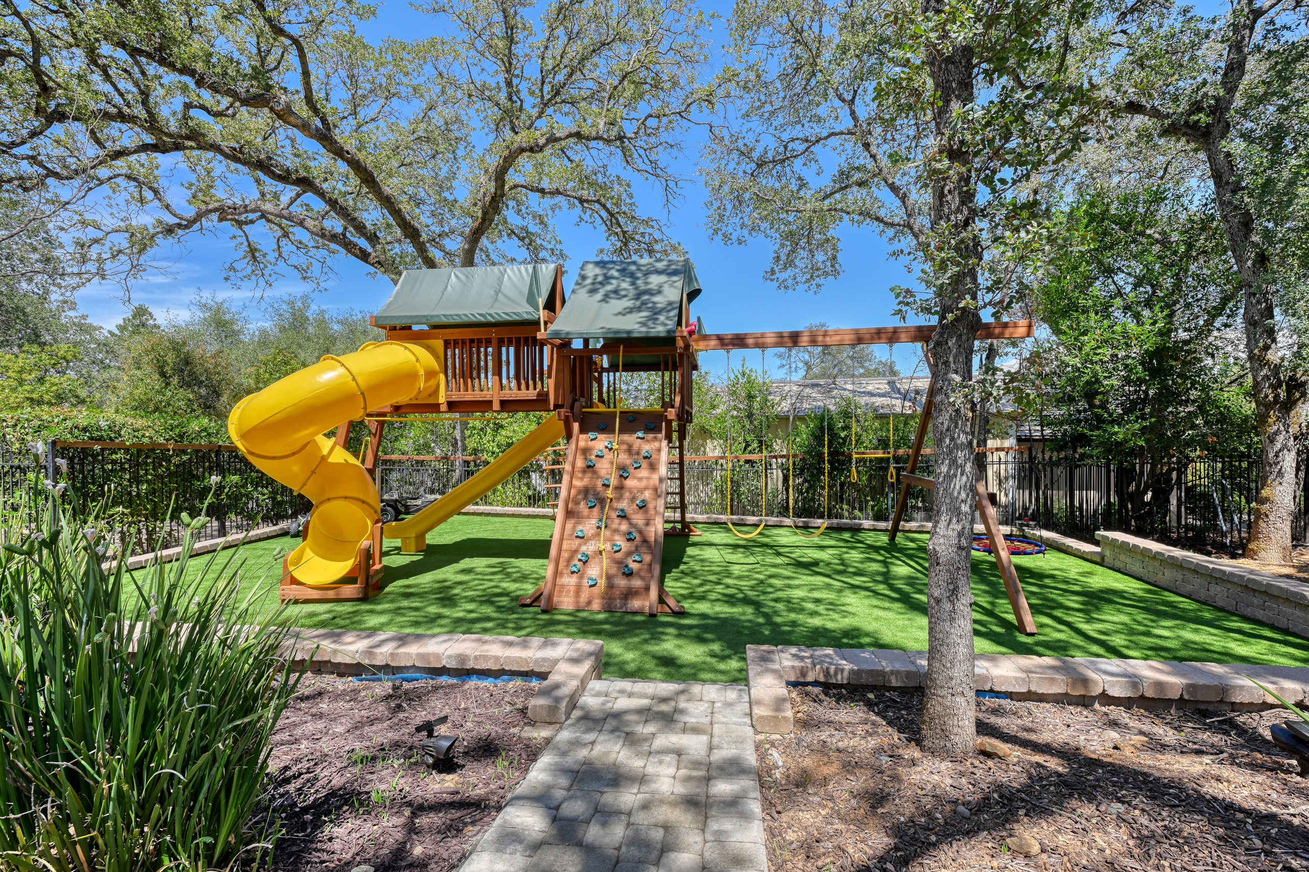 1194 Shetland Way 