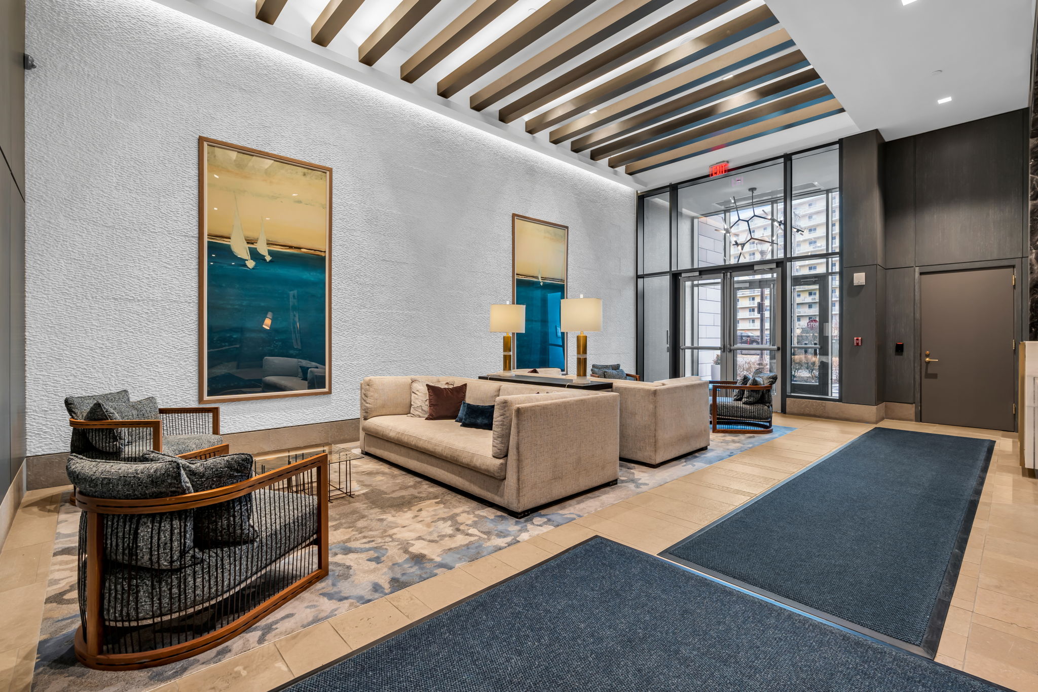 15 Morris Ave - PH 609