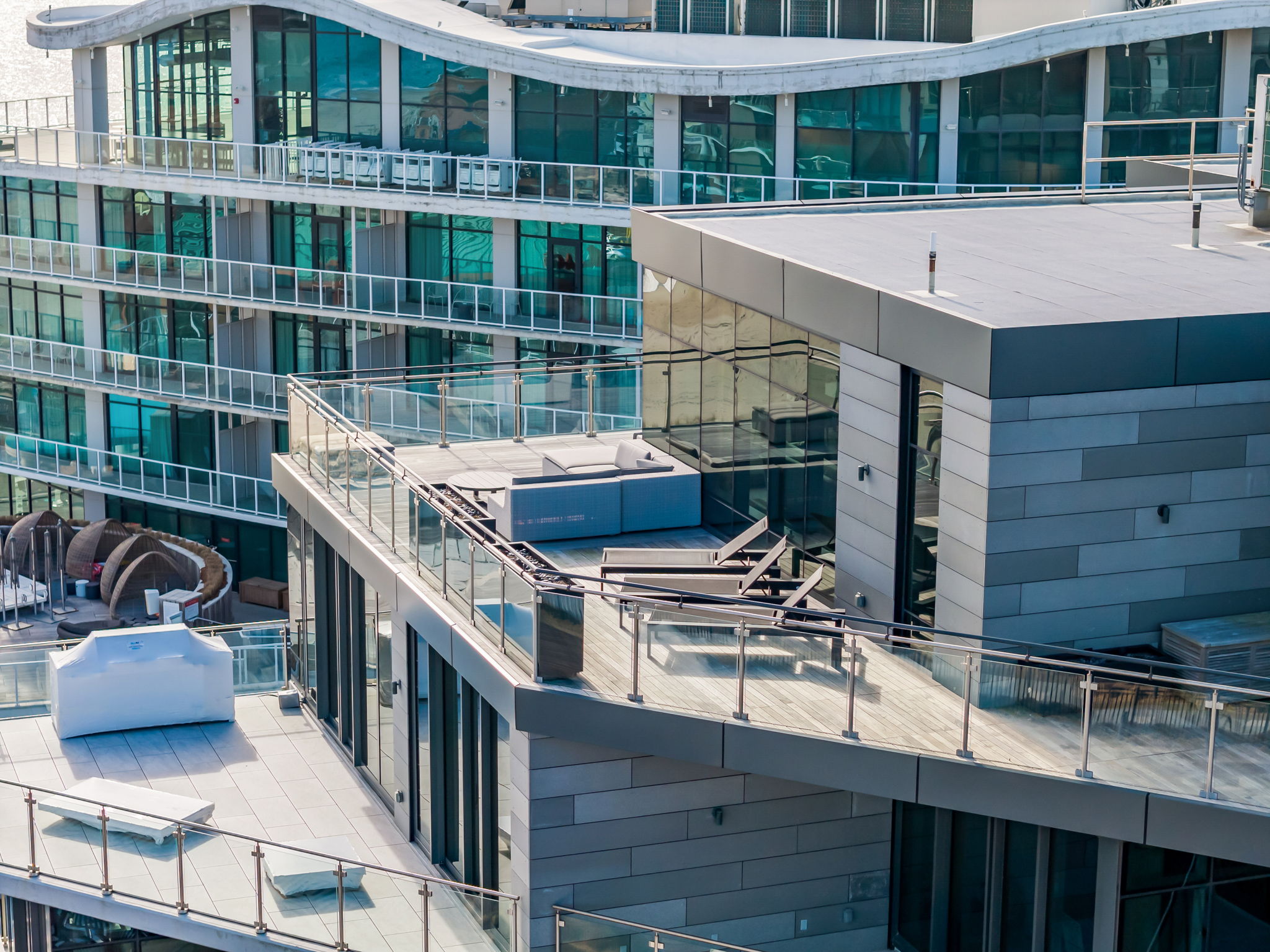 15 Morris Ave - PH 609