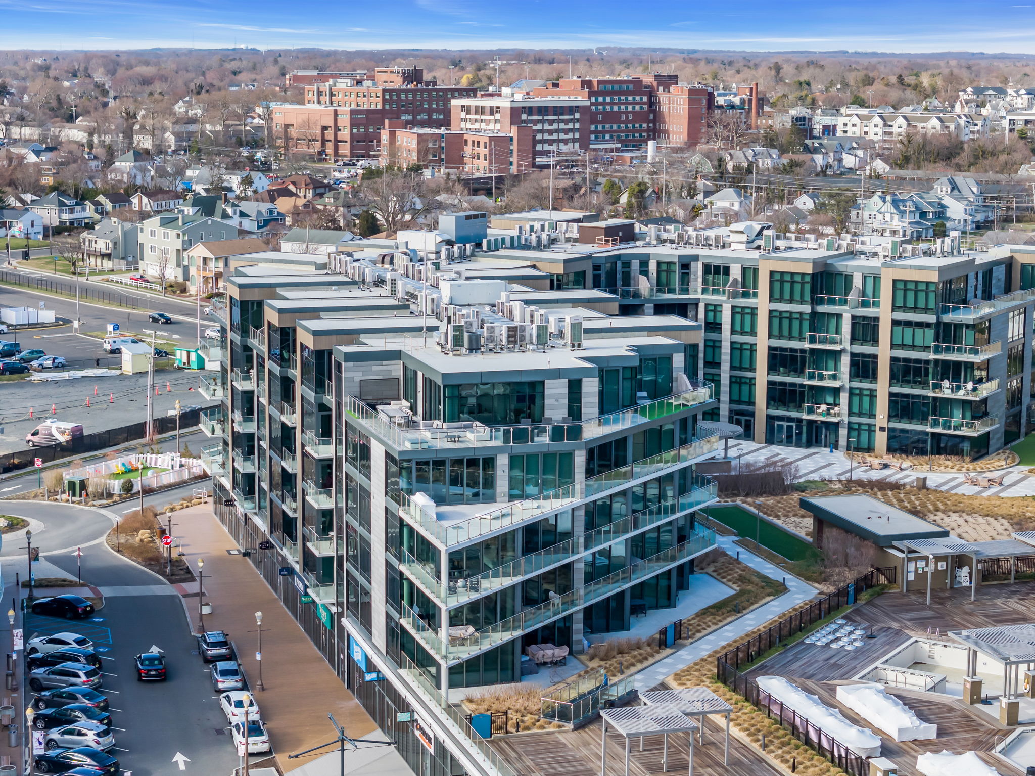 15 Morris Ave - PH 609