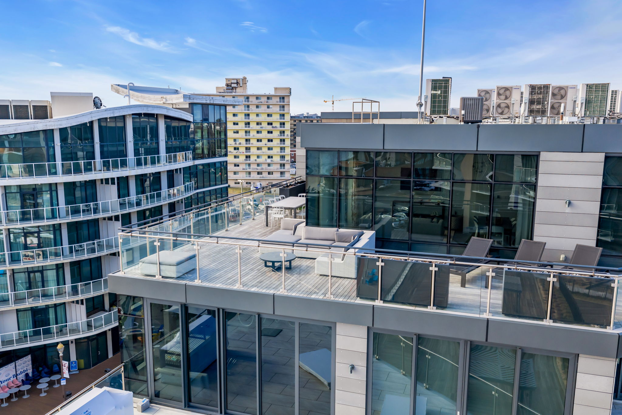 15 Morris Ave - PH 609