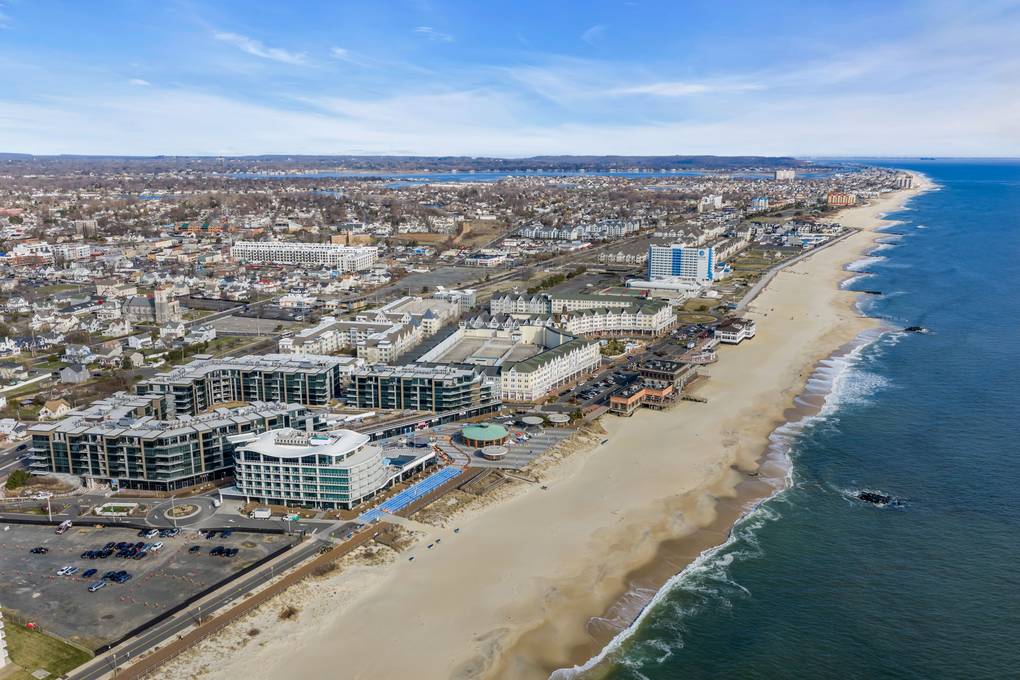 15 Morris Ave - PH 609