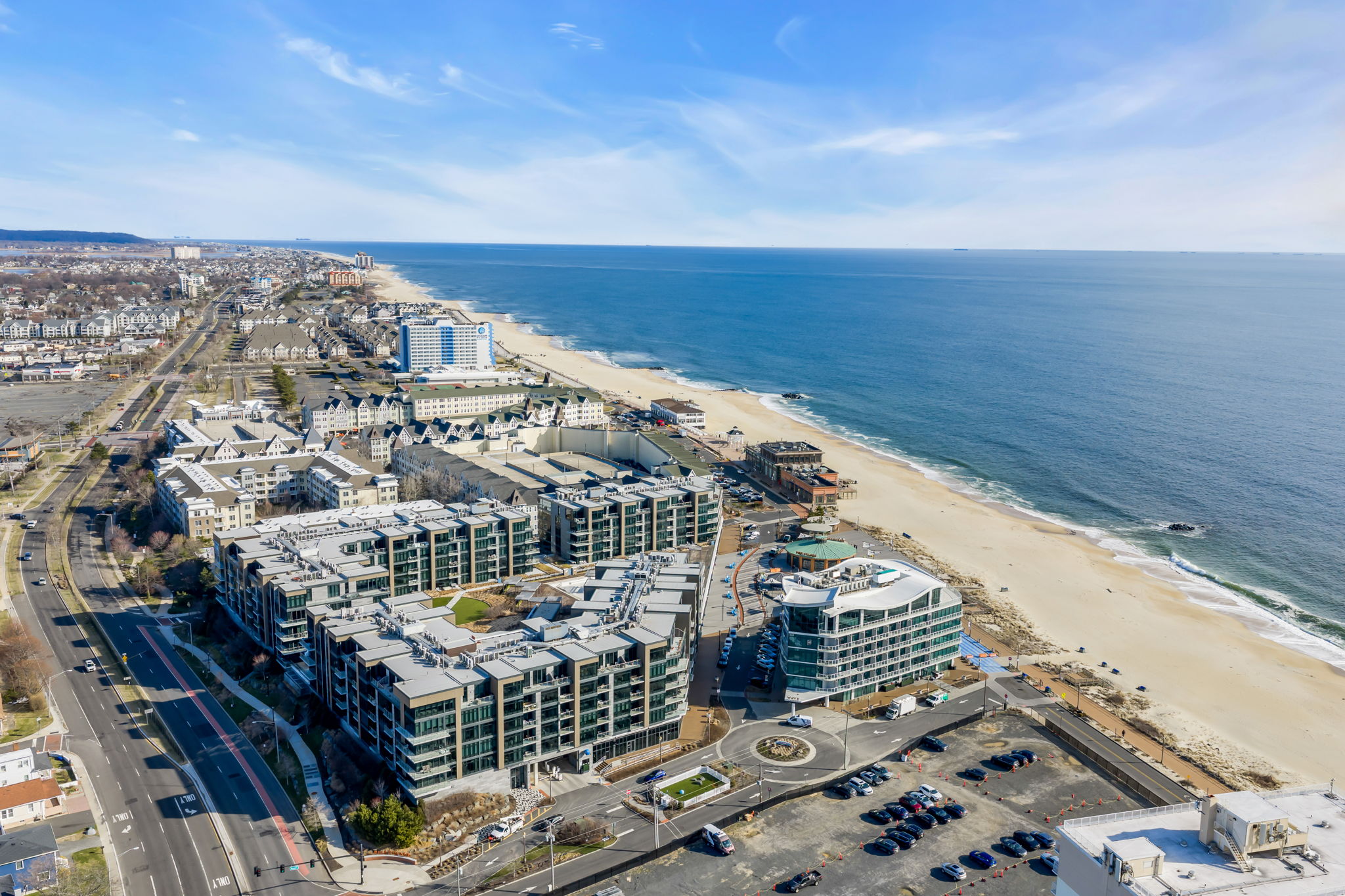 15 Morris Ave - PH 609