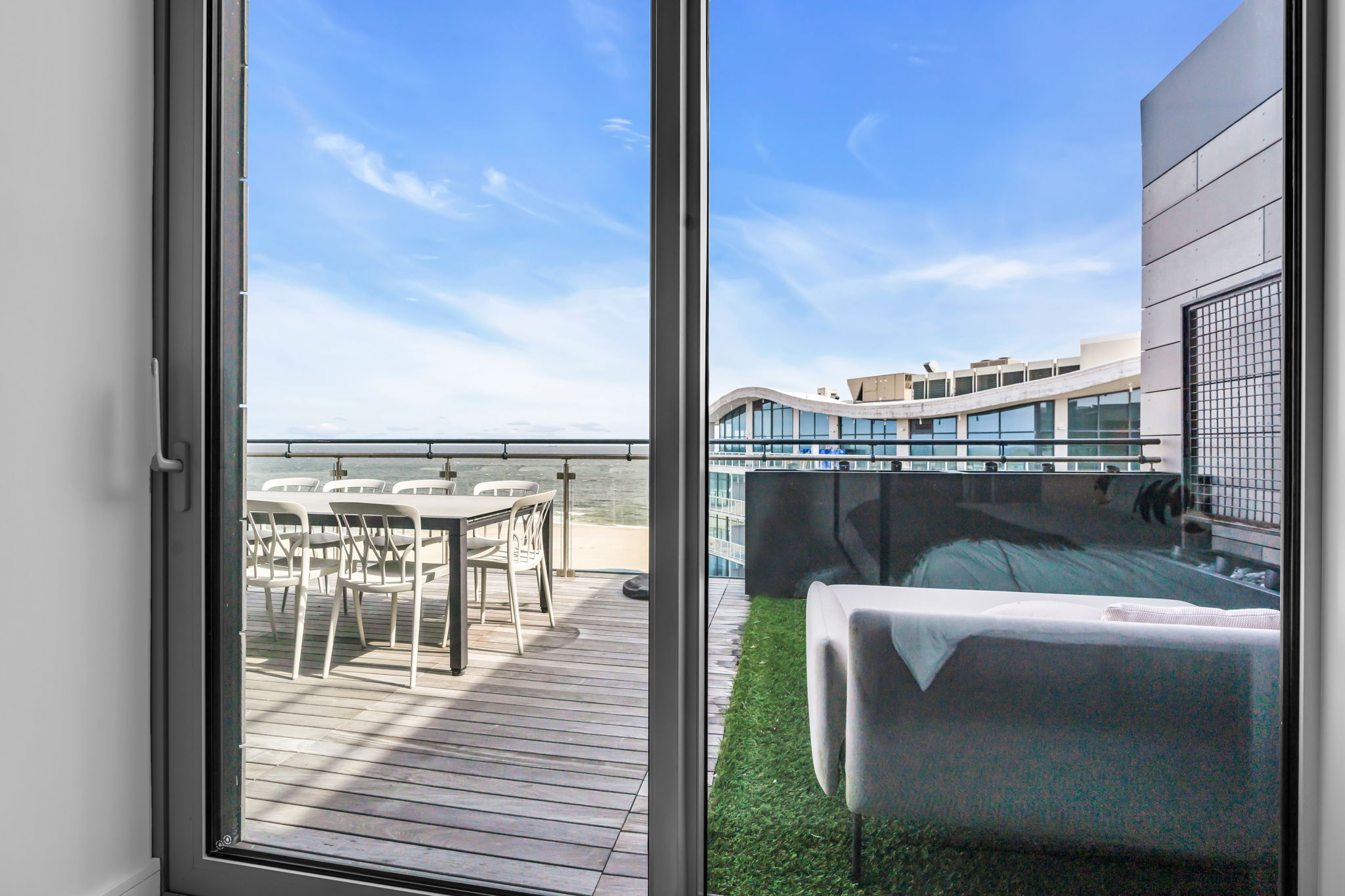 15 Morris Ave - PH 609