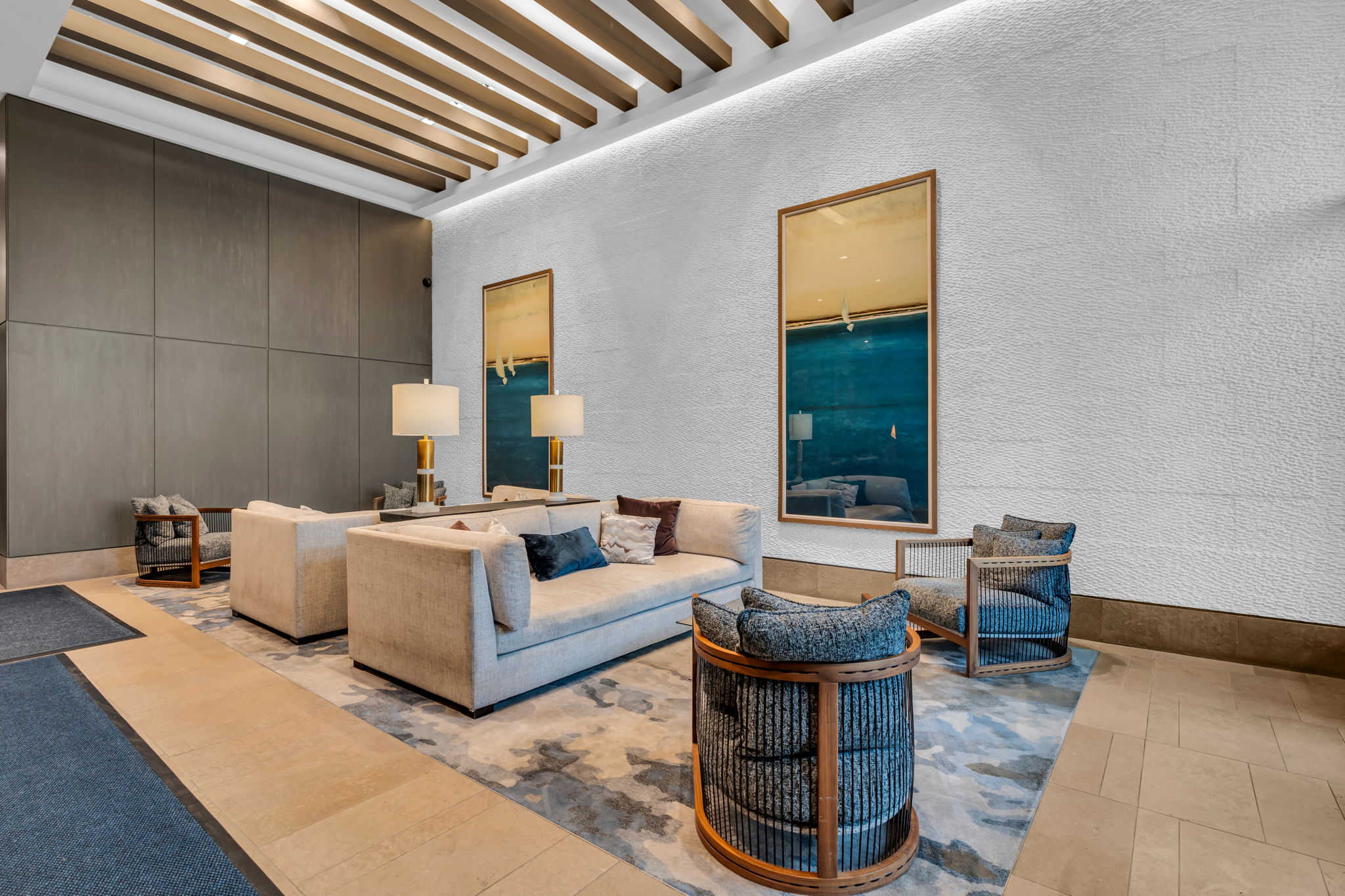 15 Morris Ave - PH 609