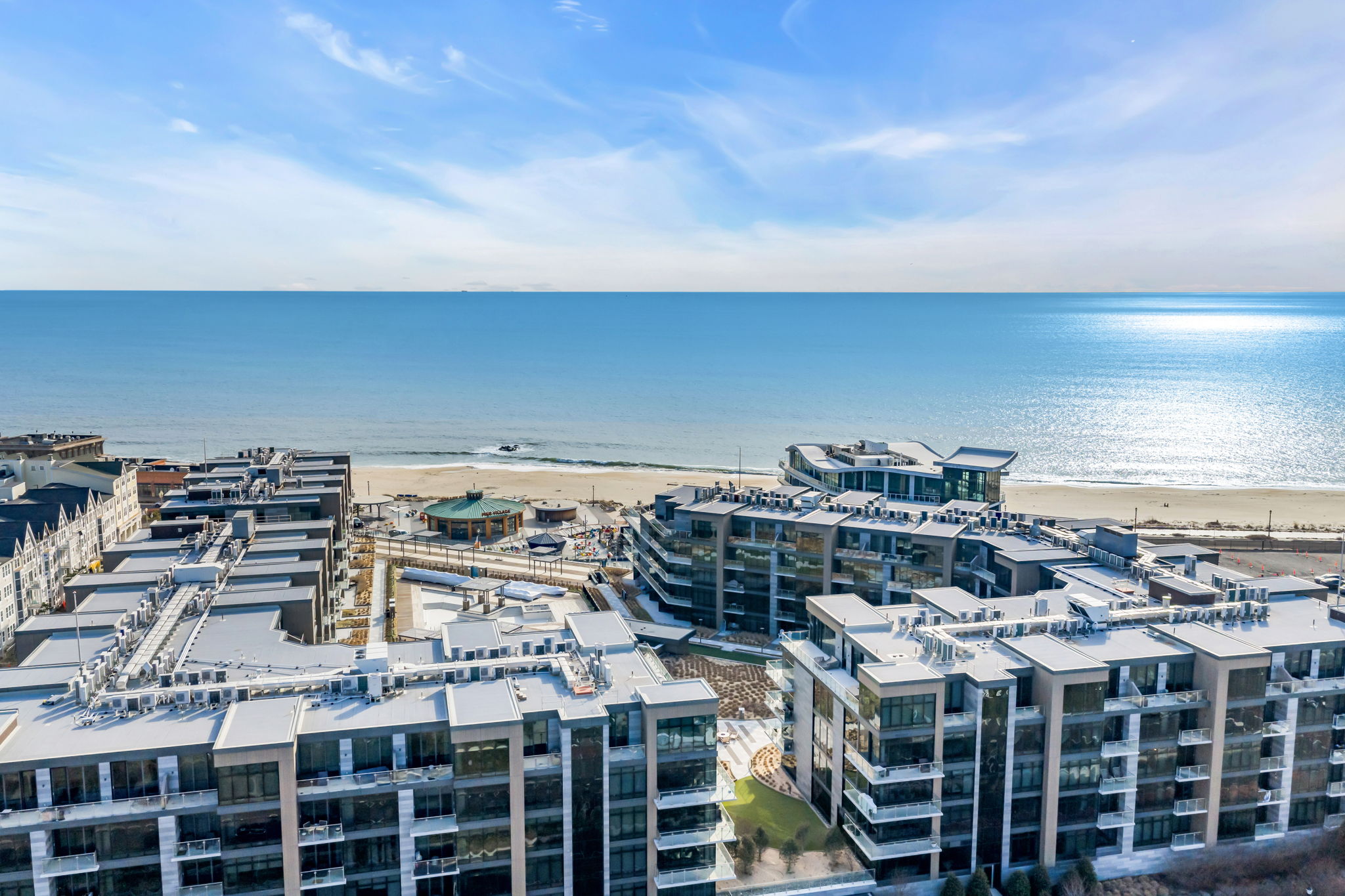 15 Morris Ave - PH 609