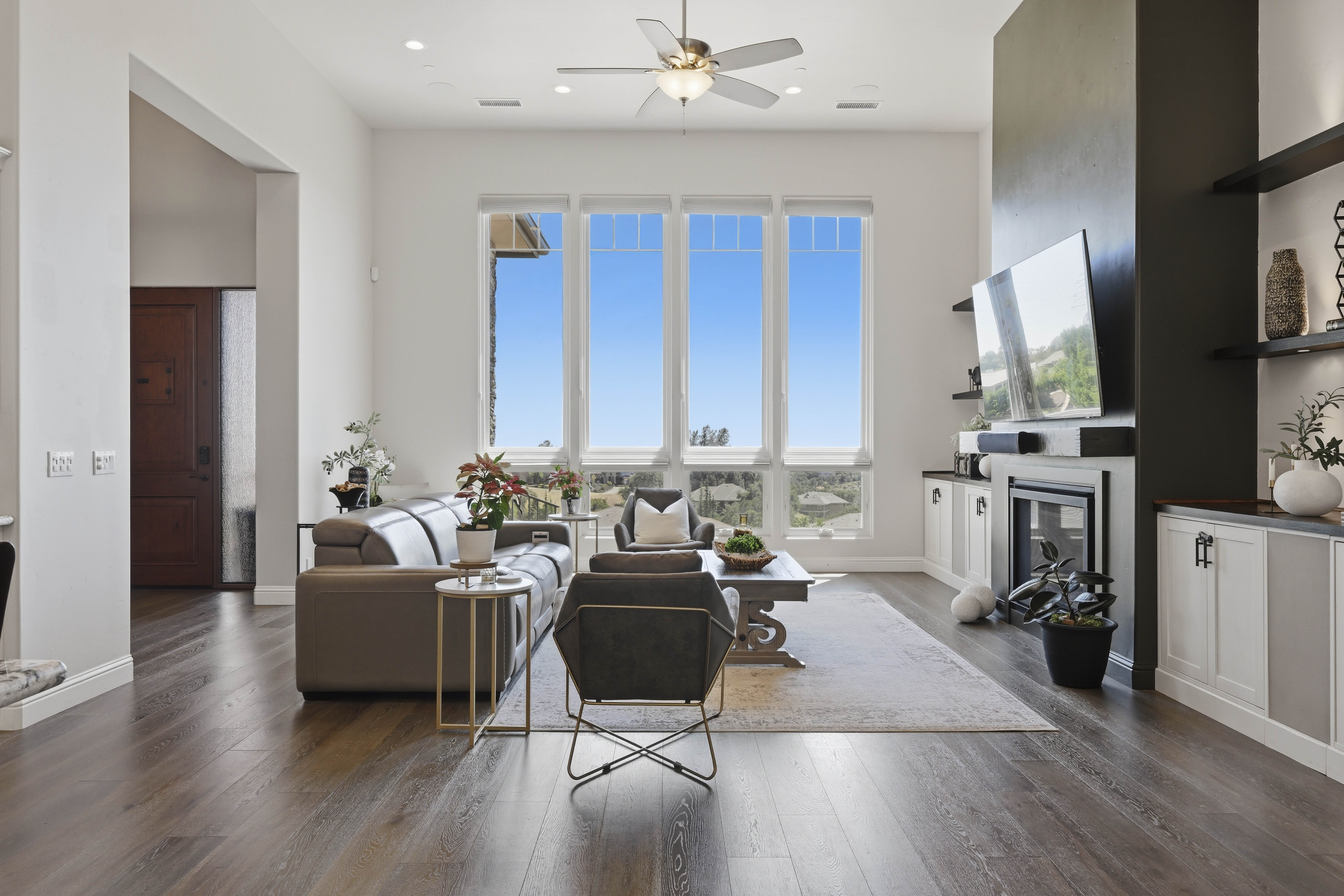 1740 Margaret Court 
