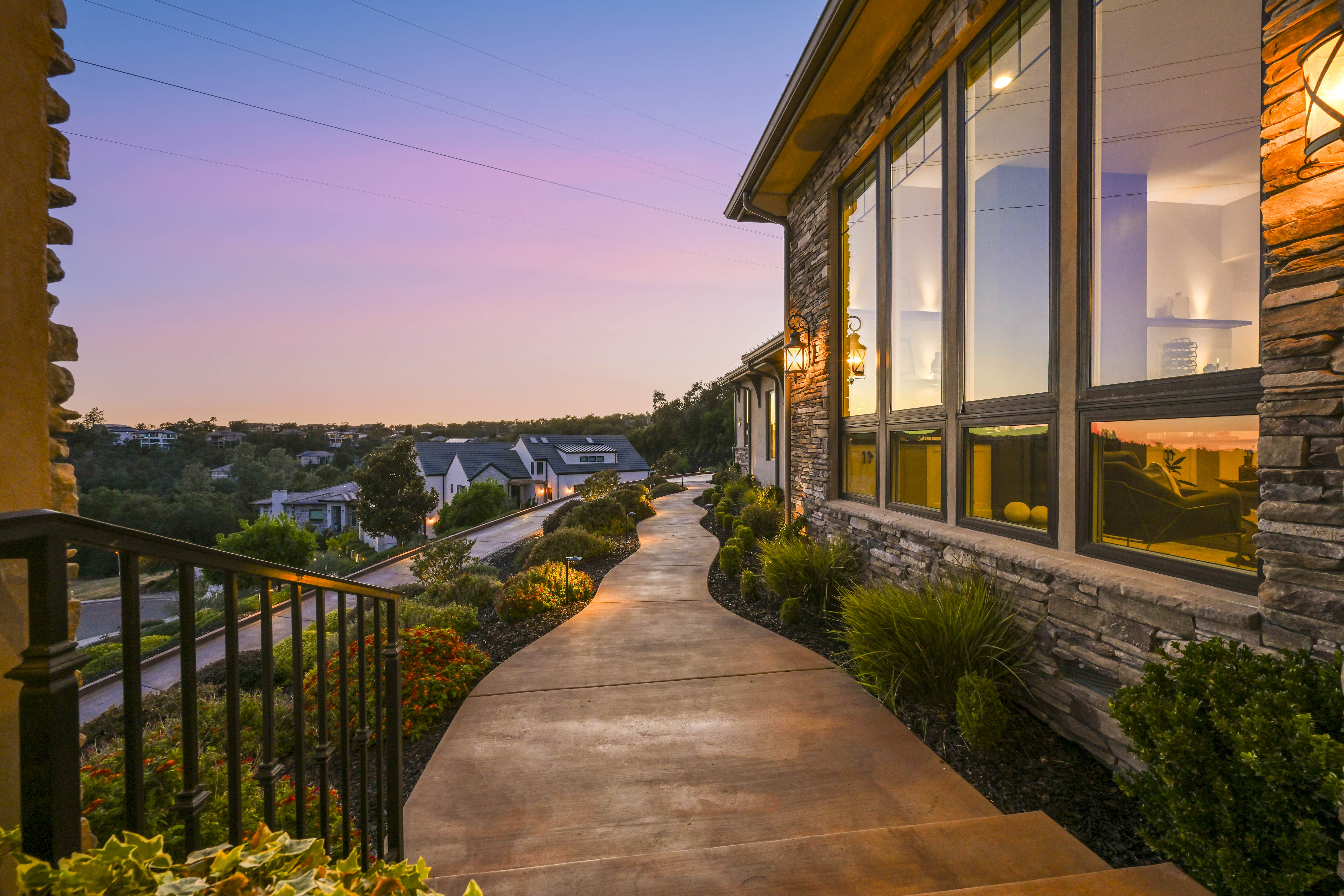 1740 Margaret Court 