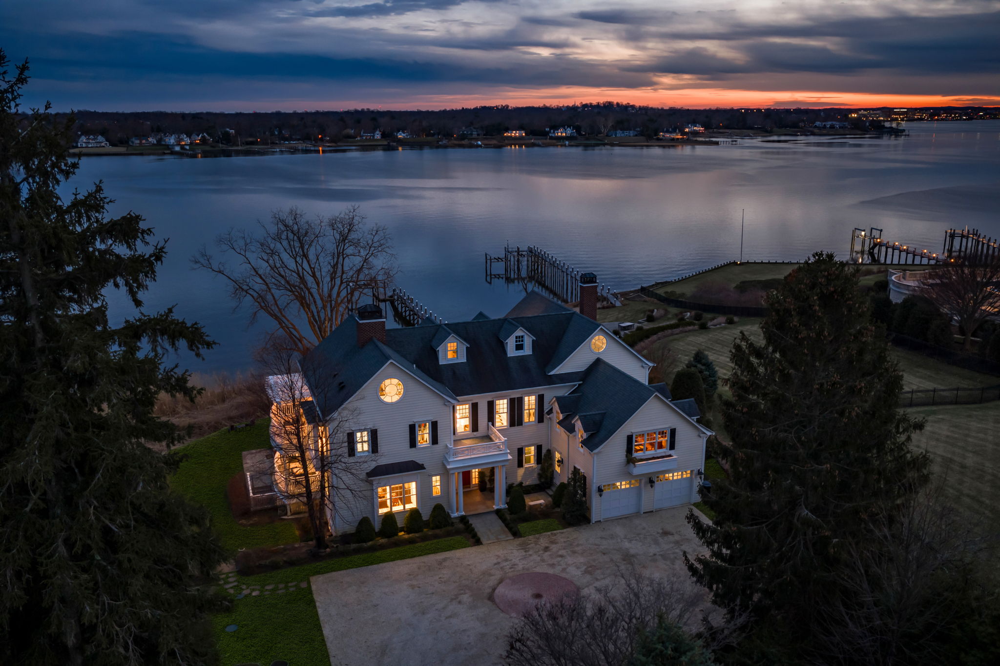 734 Navesink River Rd