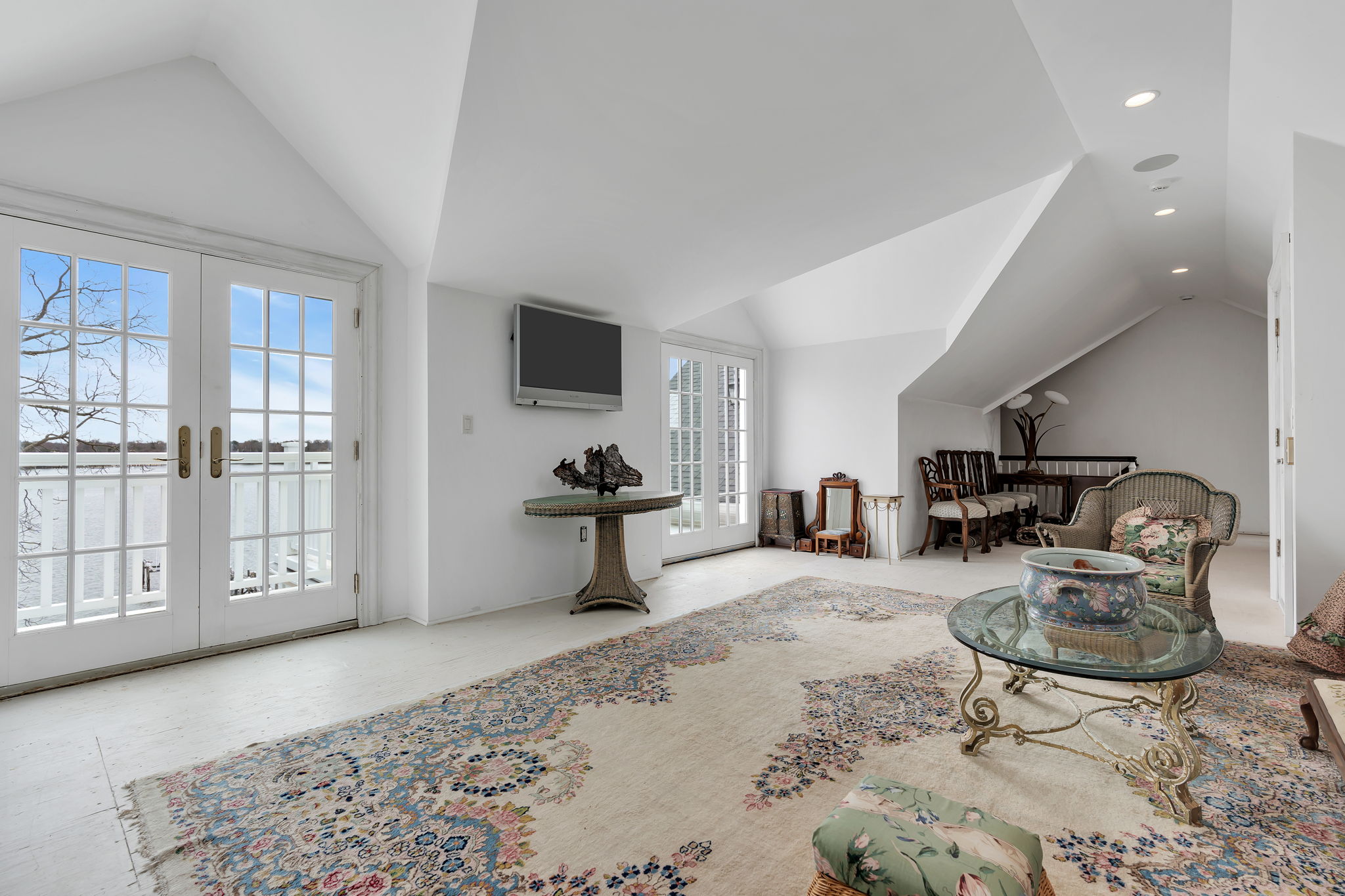 734 Navesink River Rd