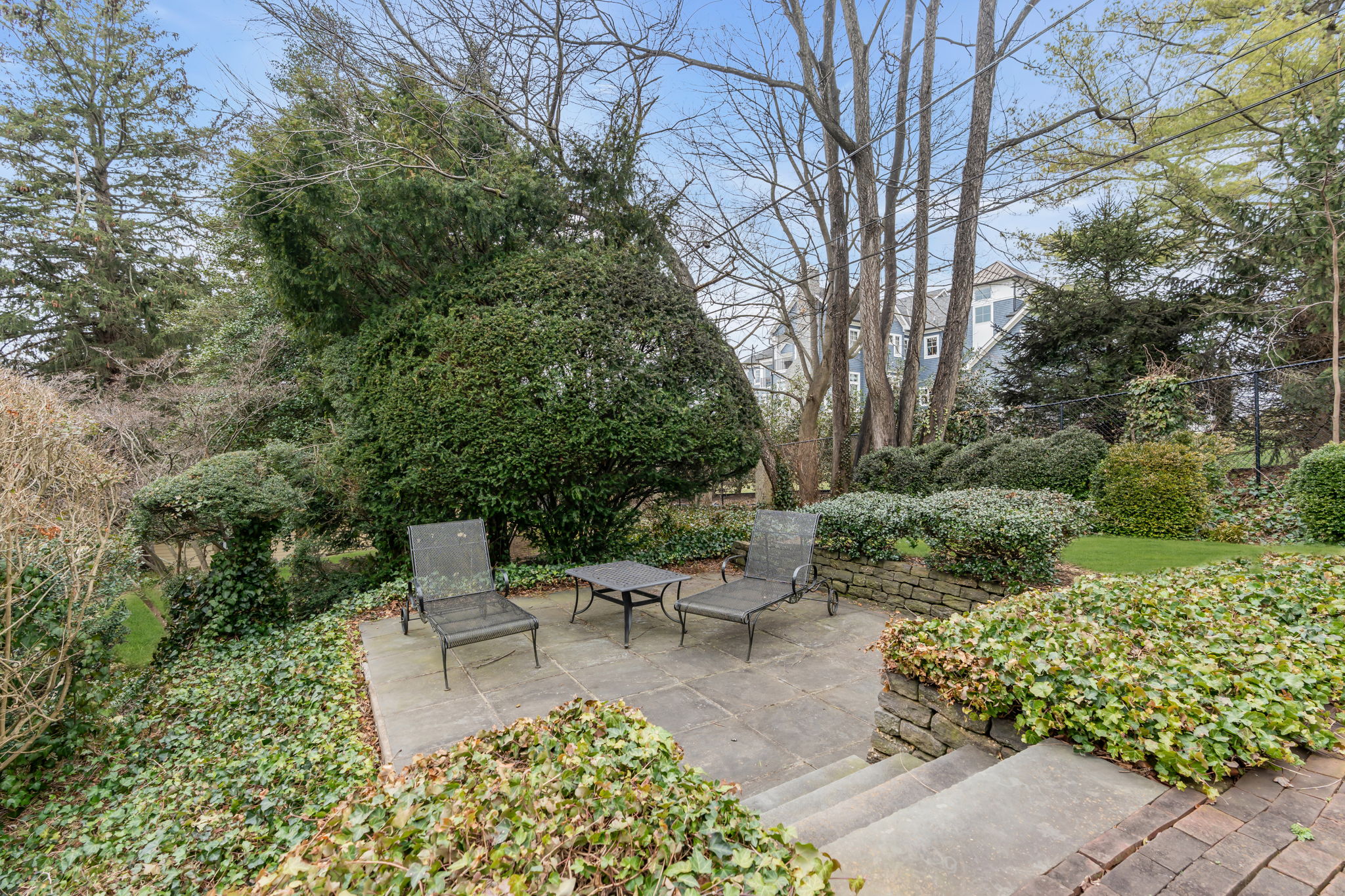 734 Navesink River Rd