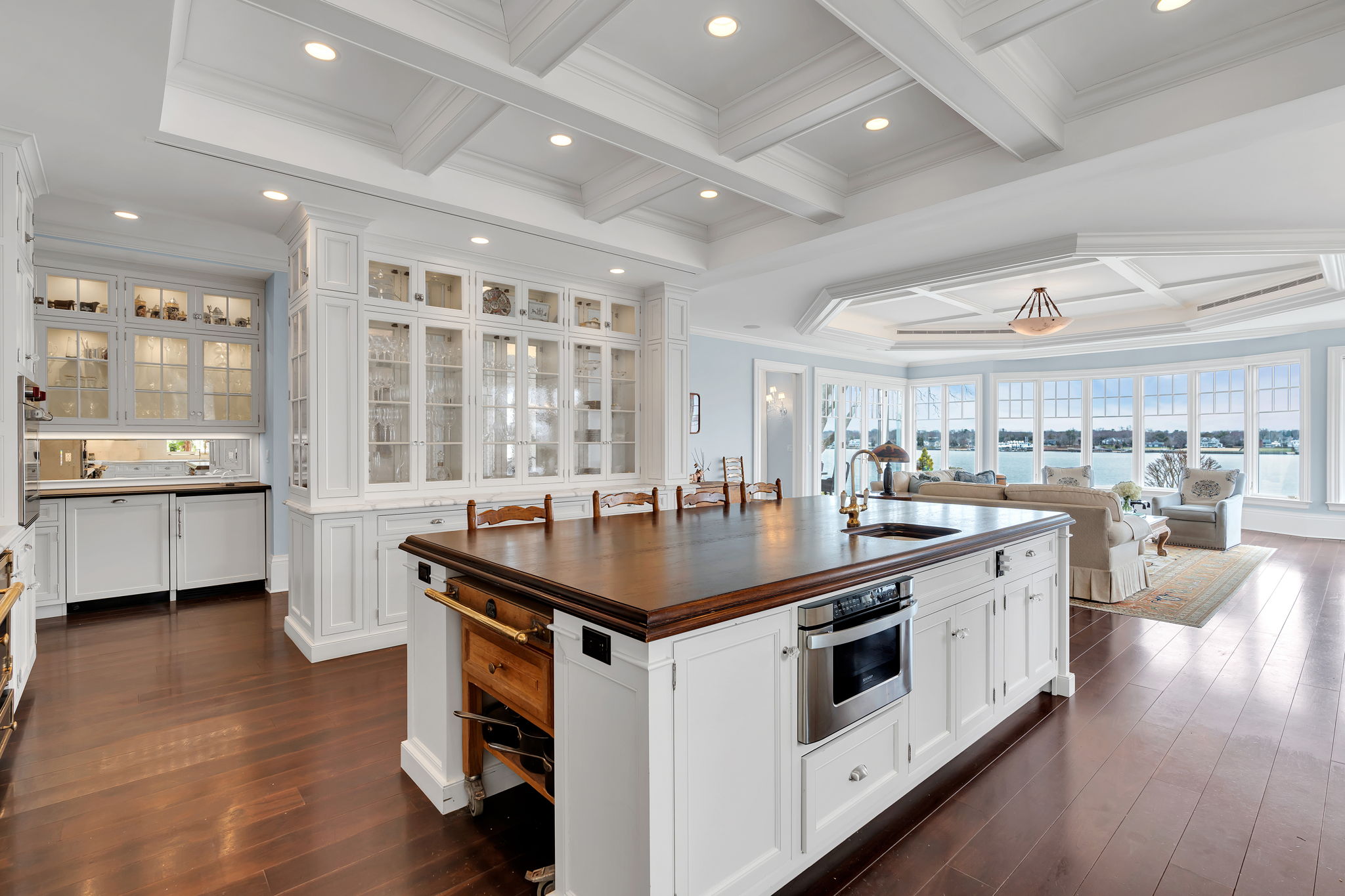 734 Navesink River Rd