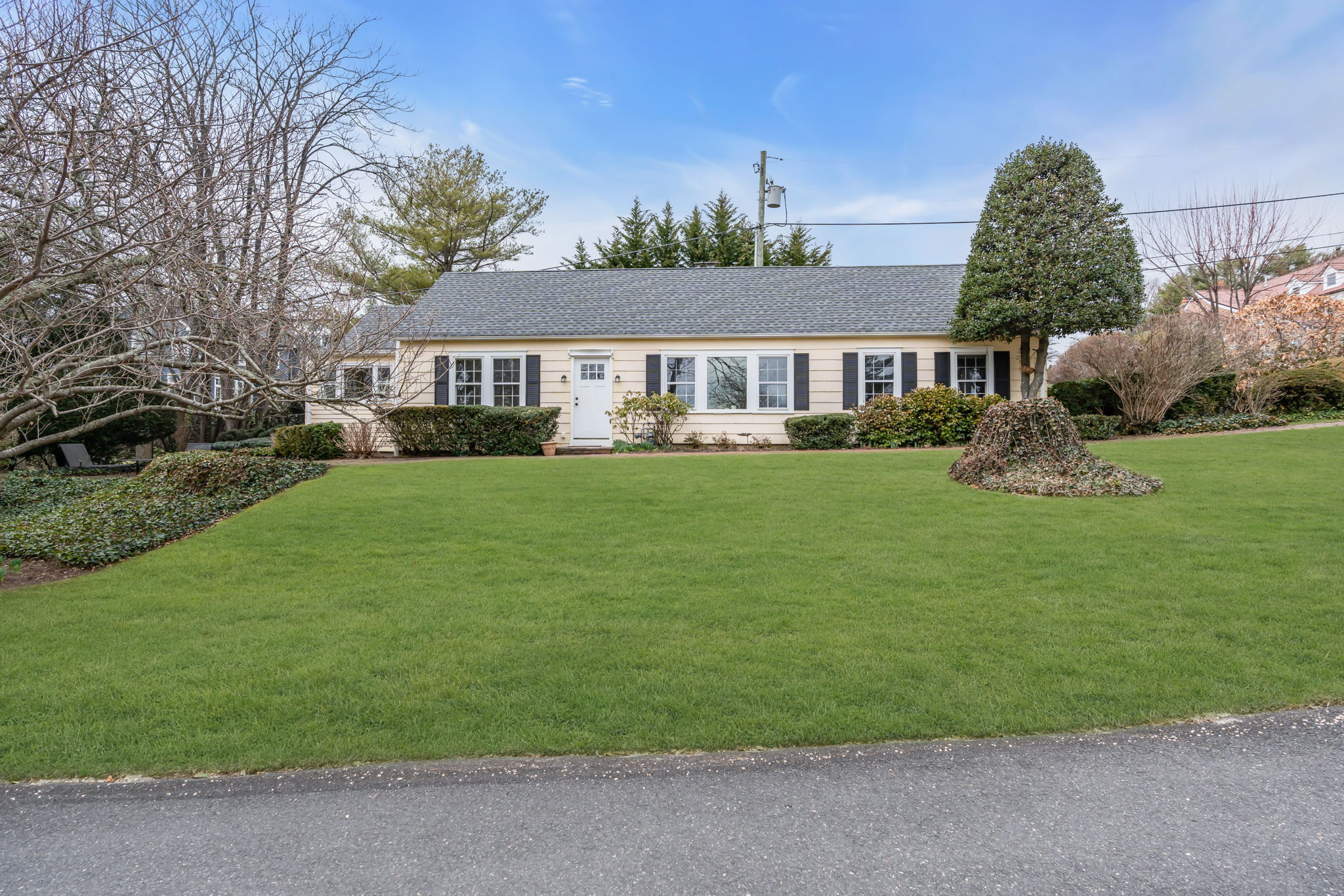 734 Navesink River Rd
