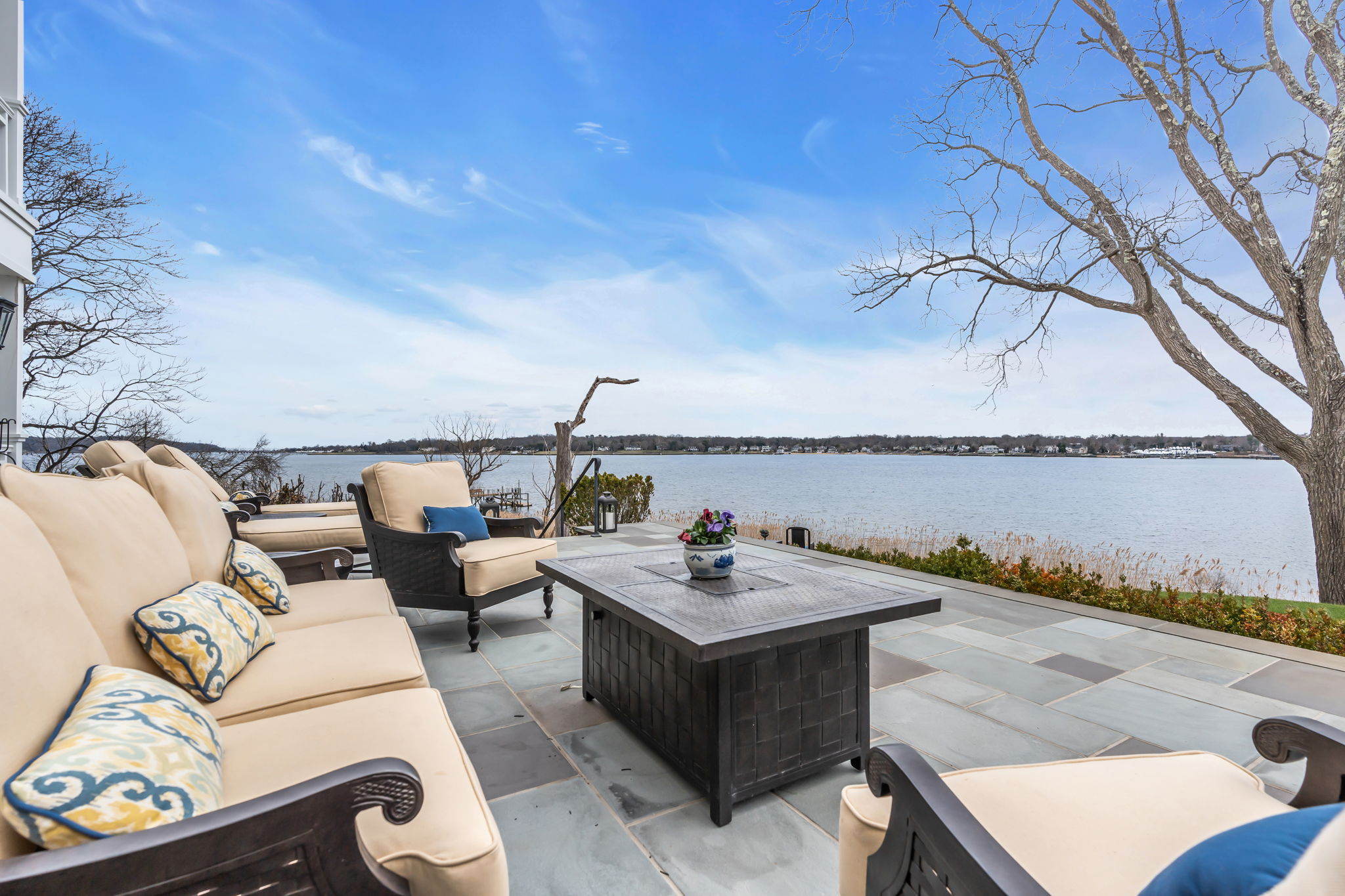 734 Navesink River Rd