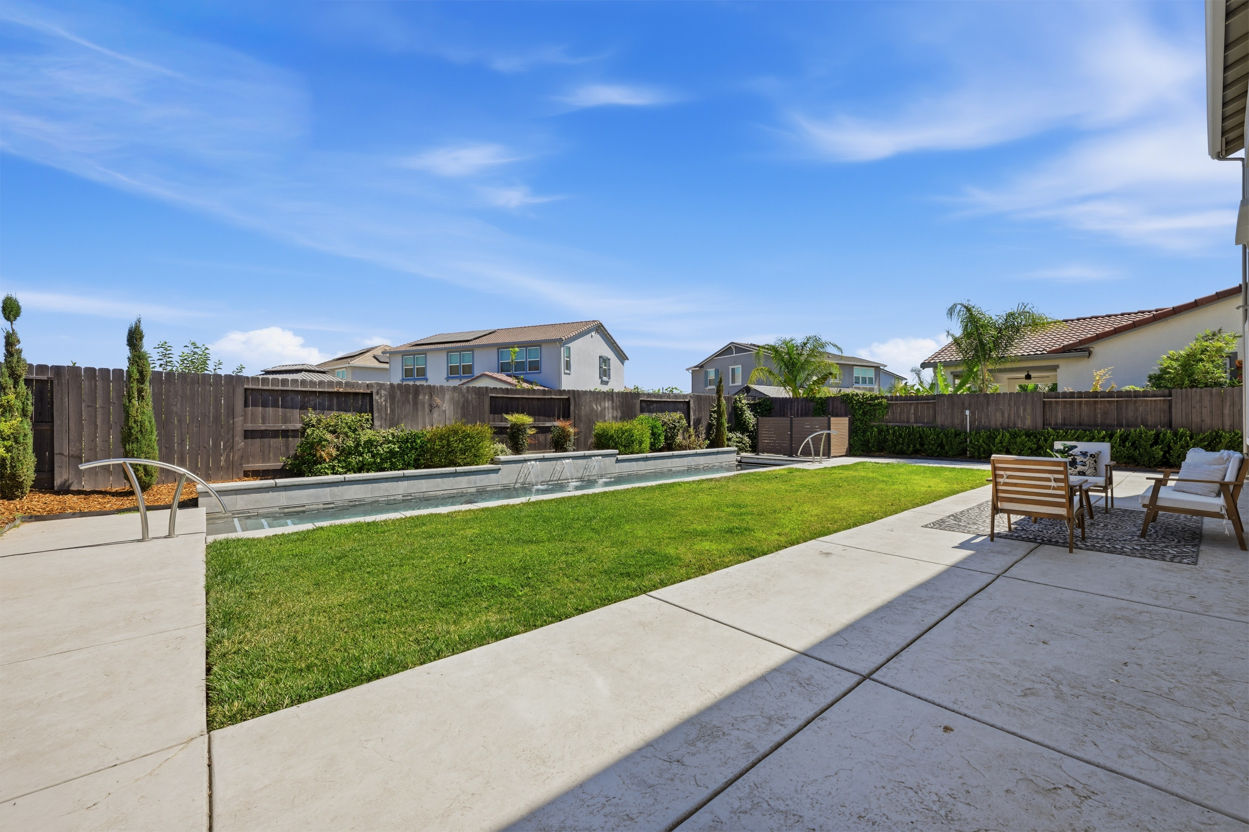 7487 Darque Way 