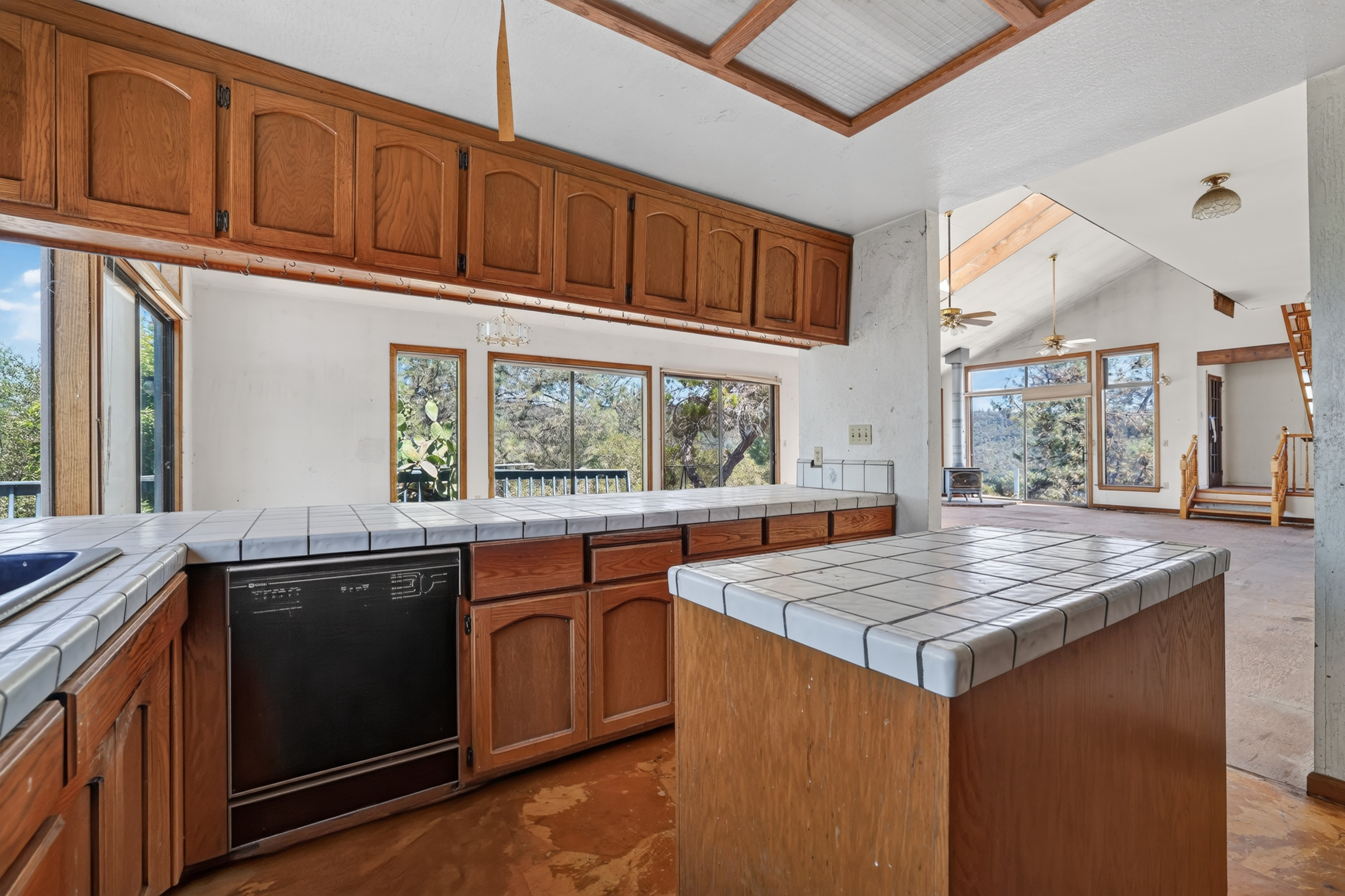 5049 Lake Forest Drive 