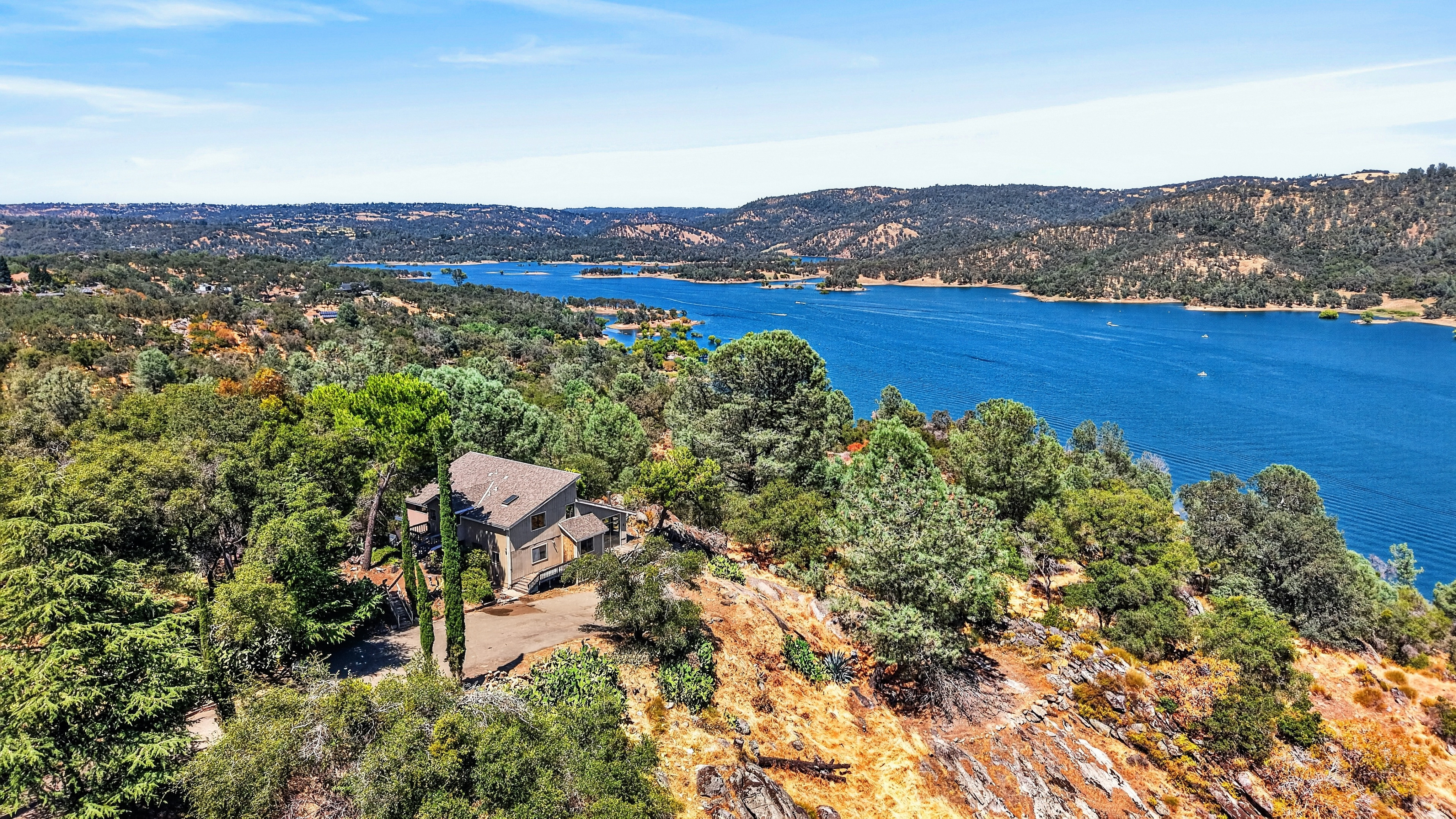 5049 Lake Forest Drive 