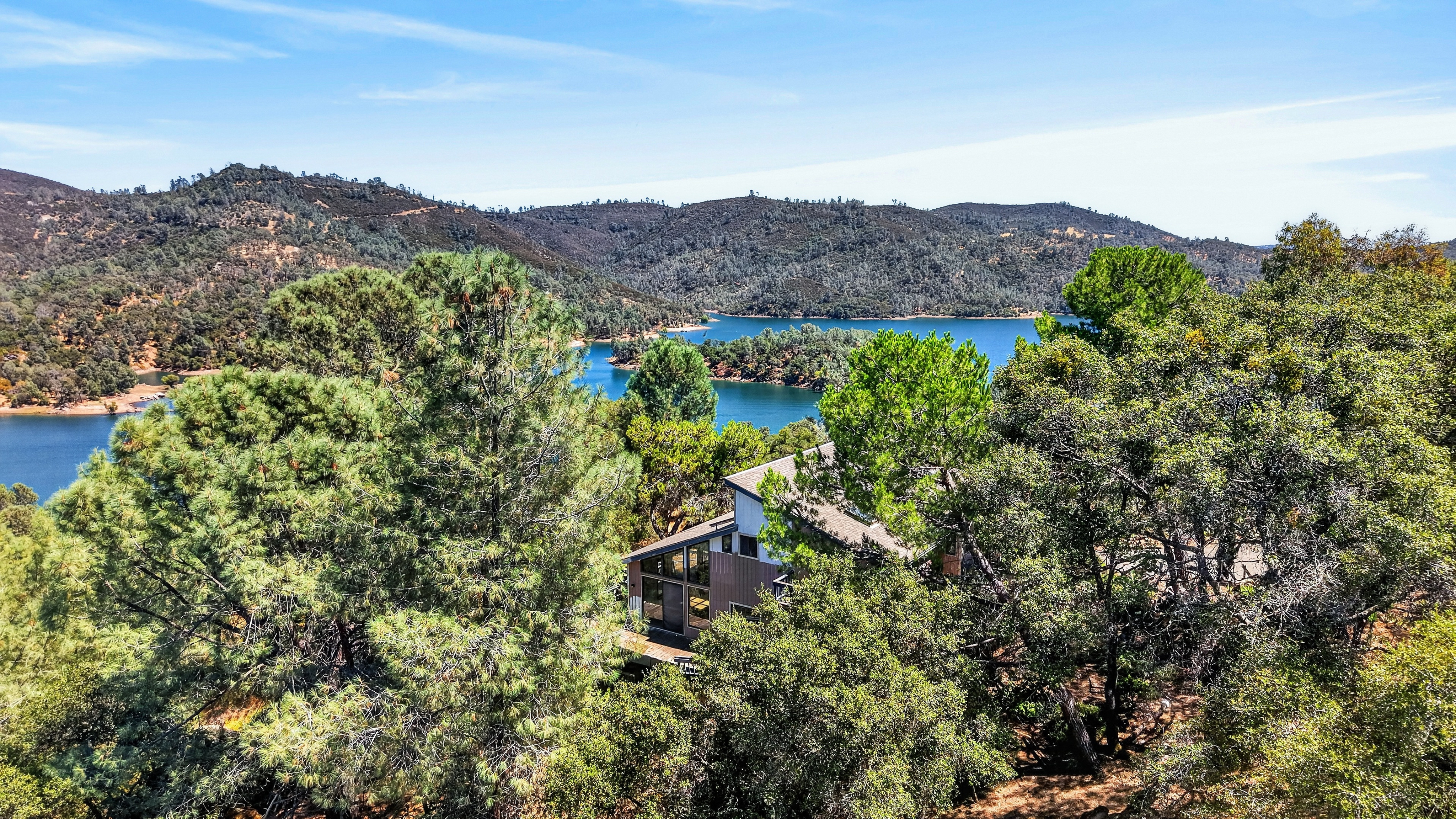 5049 Lake Forest Drive 