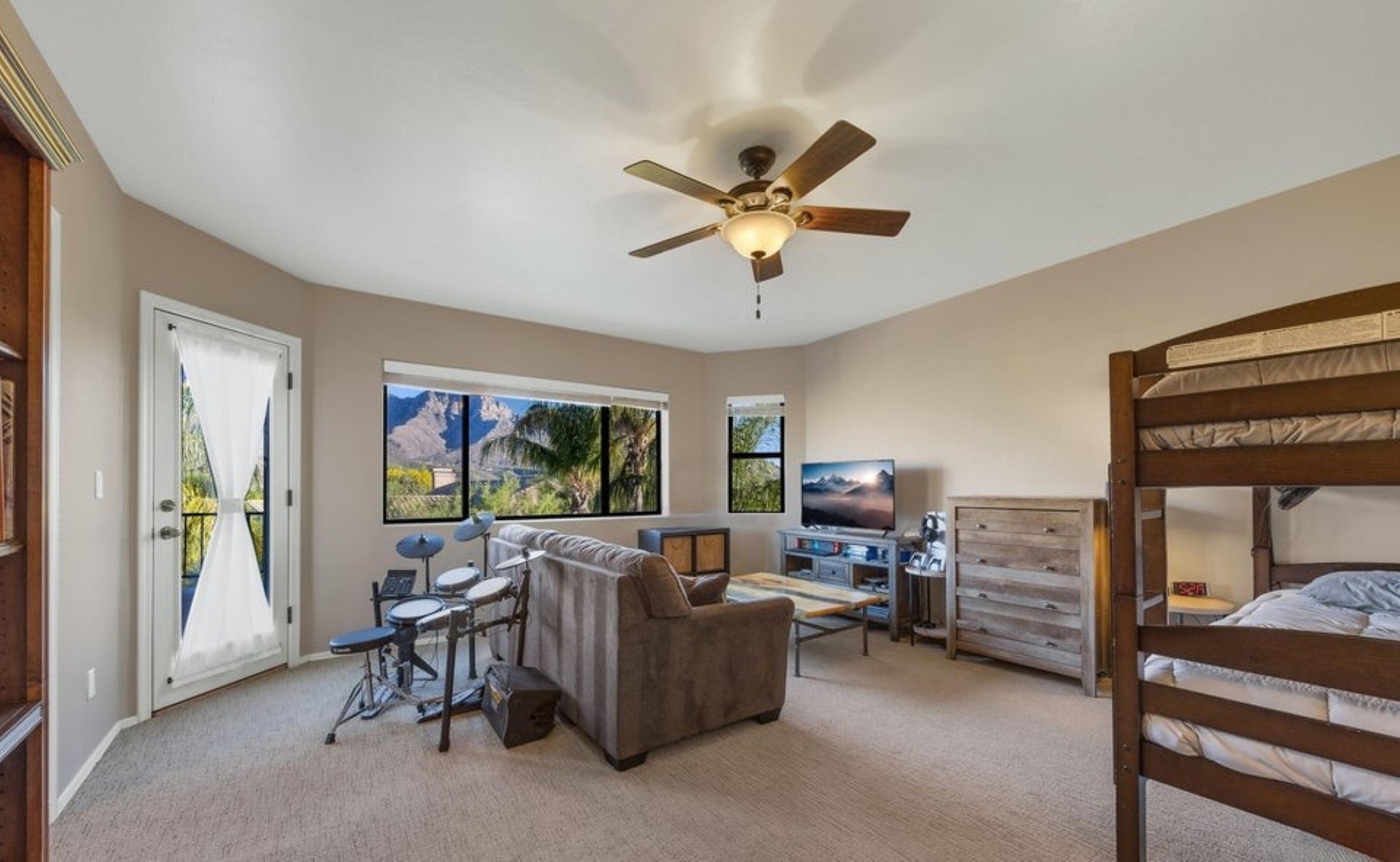 1550 E Ganymede Drive 