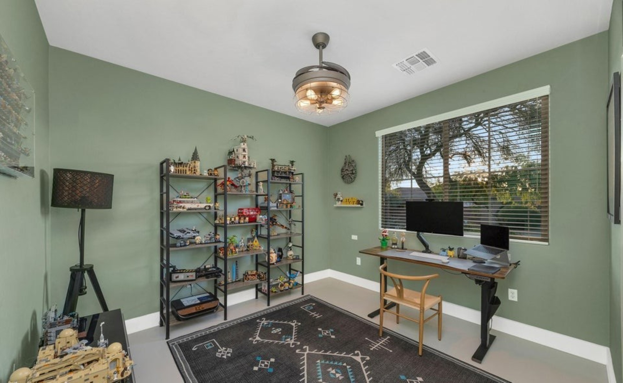 12252 N Wind Runner Parkway 