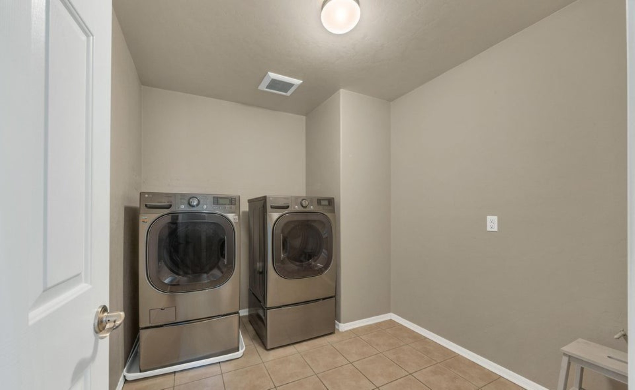 12252 N Wind Runner Parkway 