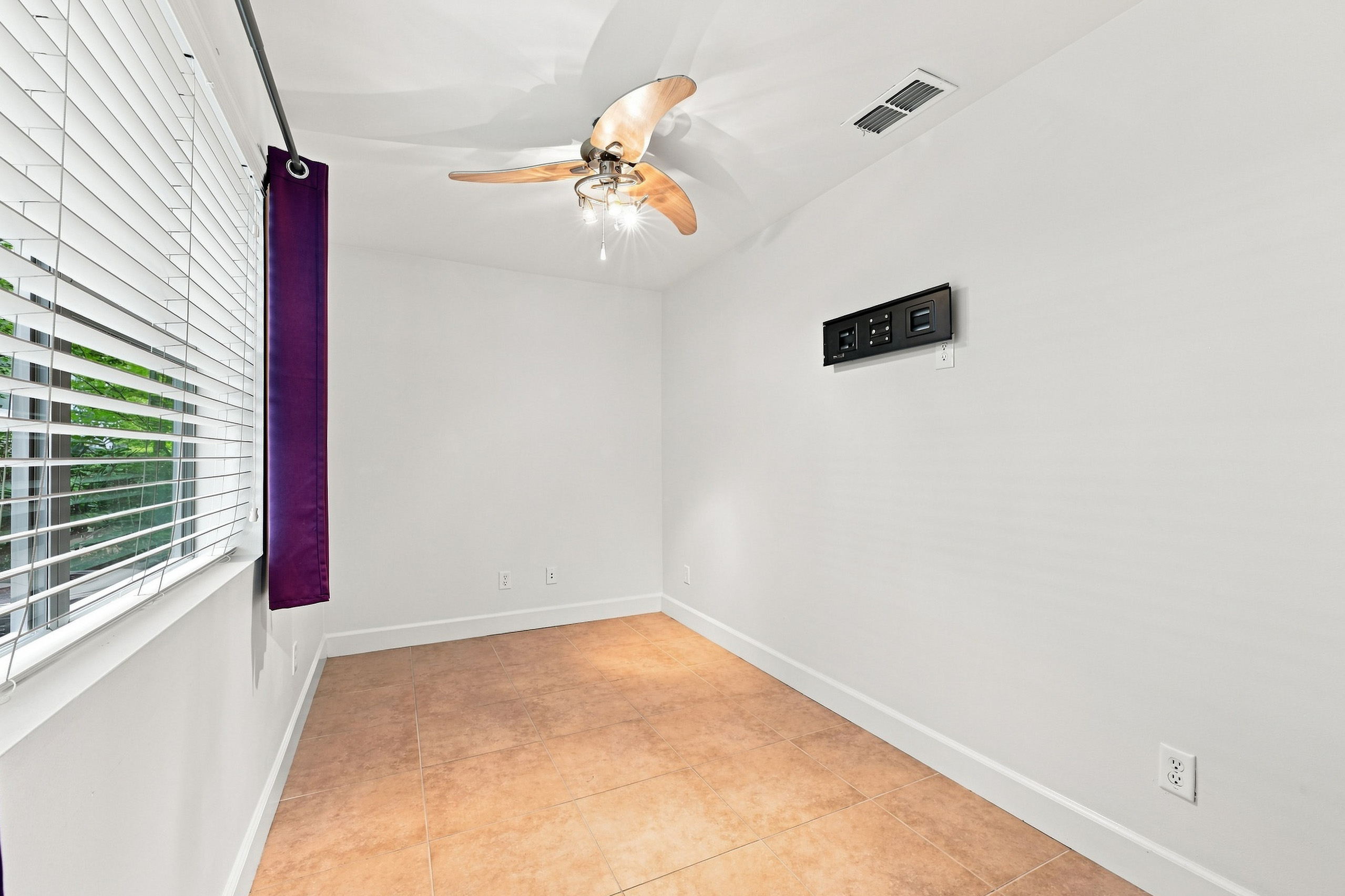 1725 East Socap Walk 
