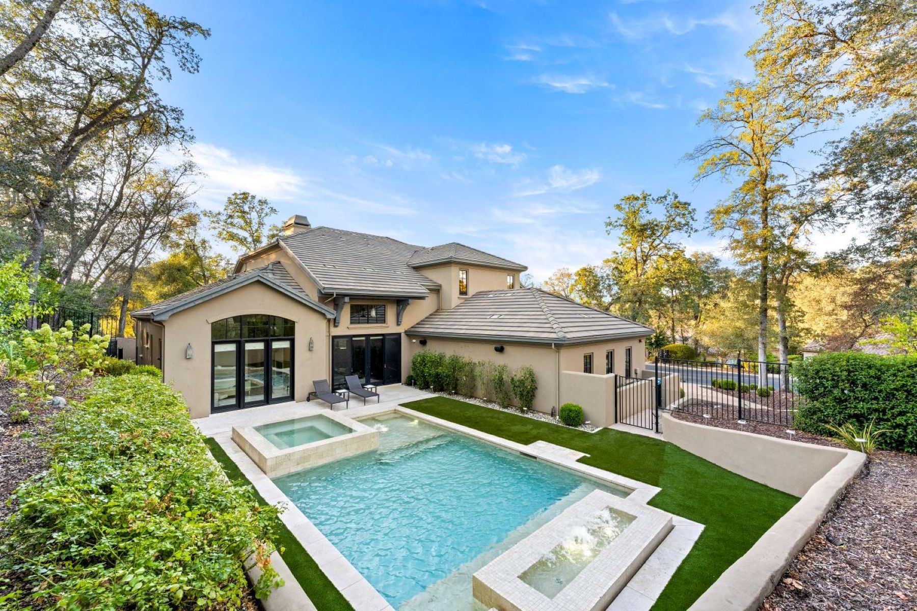6016 Aldea Drive 