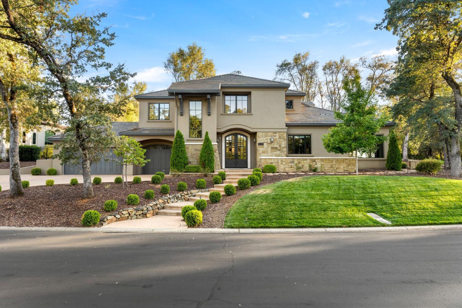 6016 Aldea Drive 