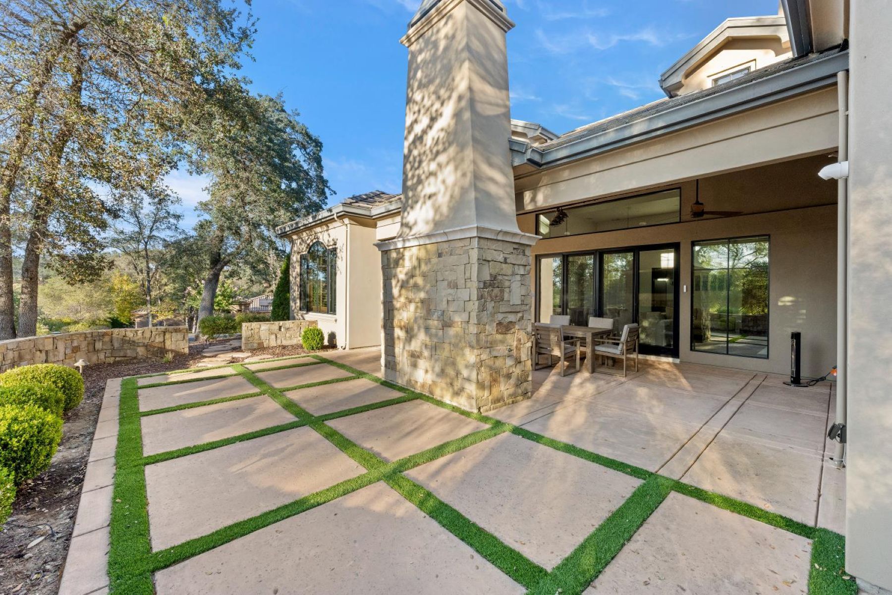 6016 Aldea Drive 